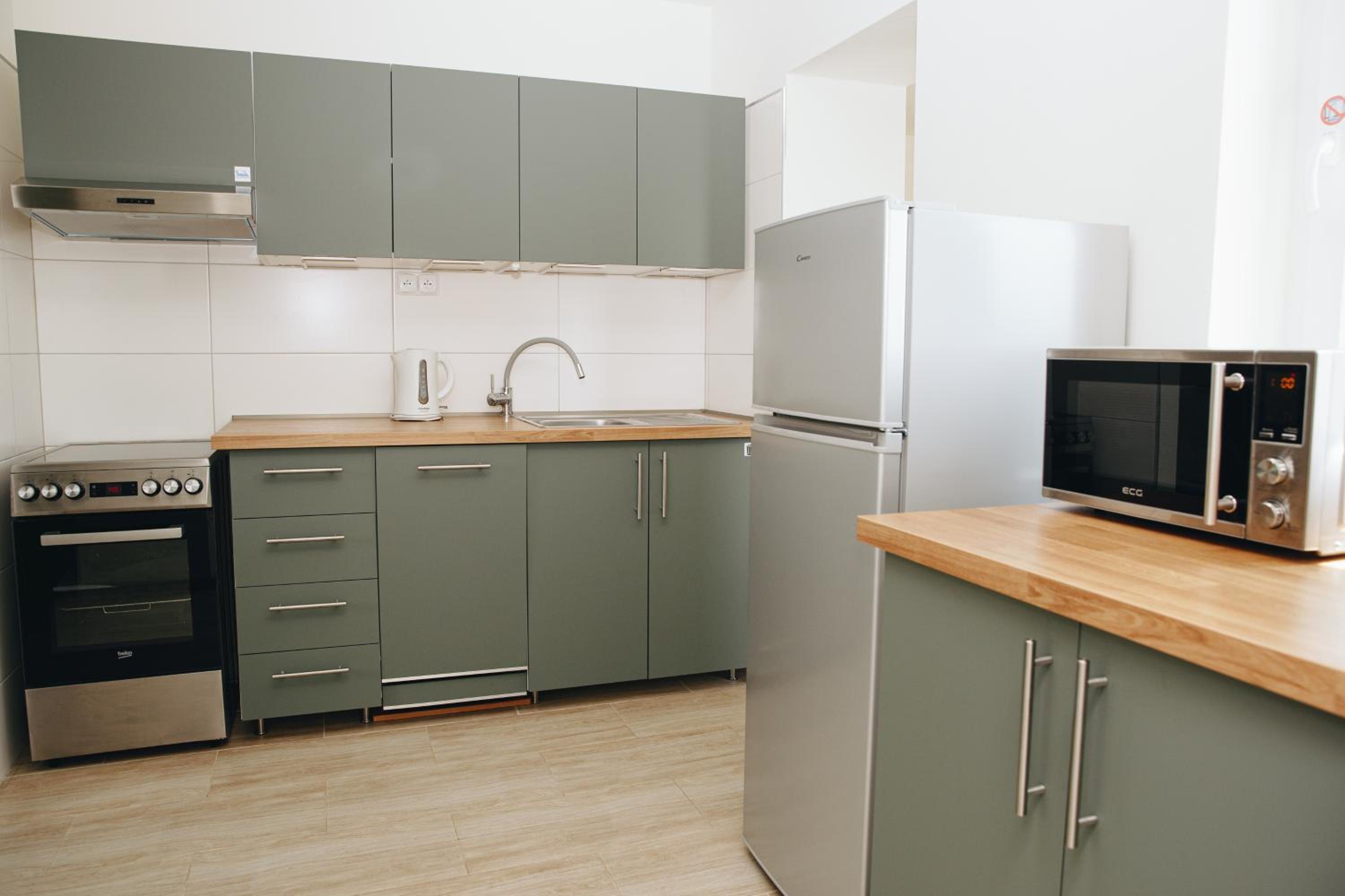 Alisa Apartments