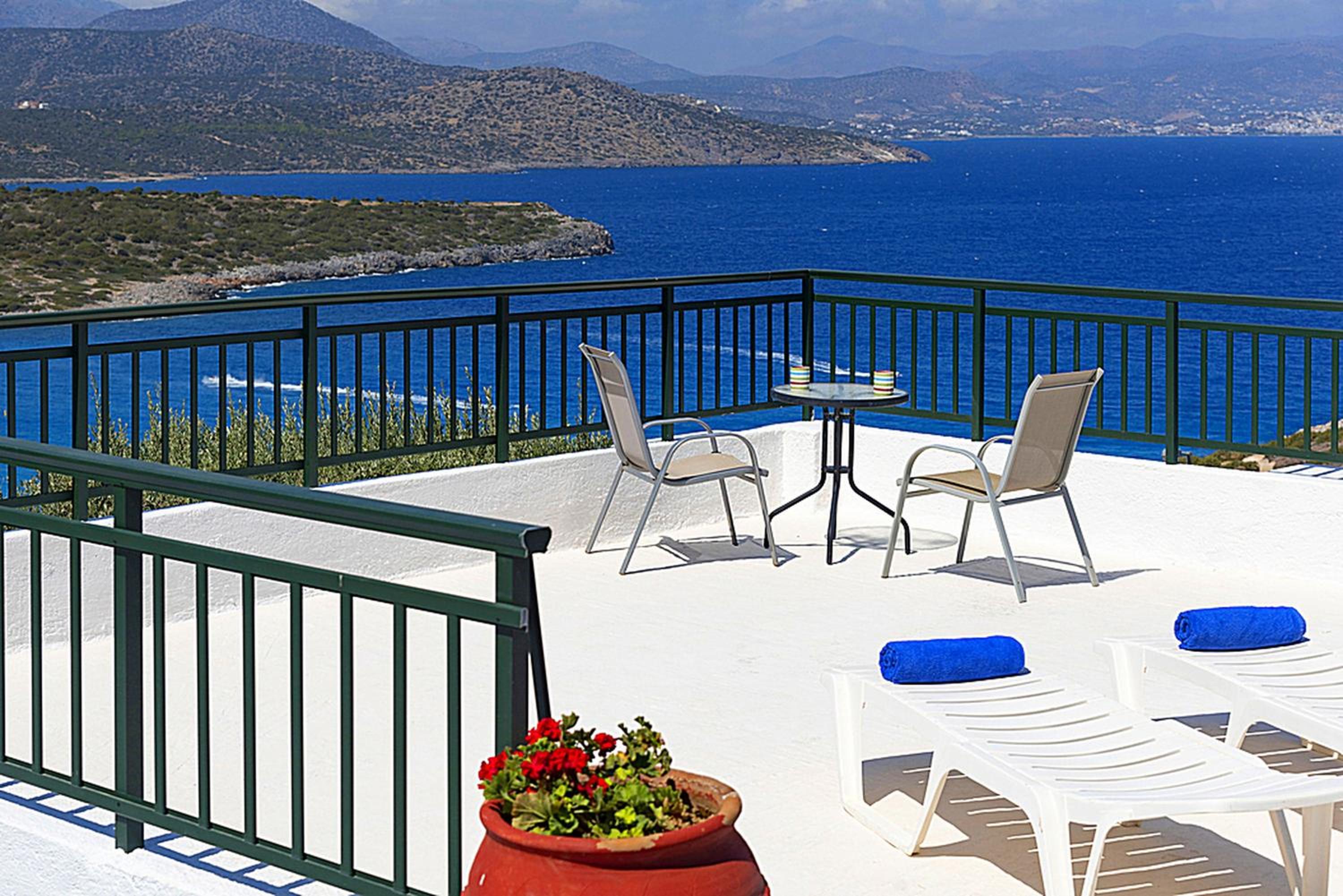 Istron Homes