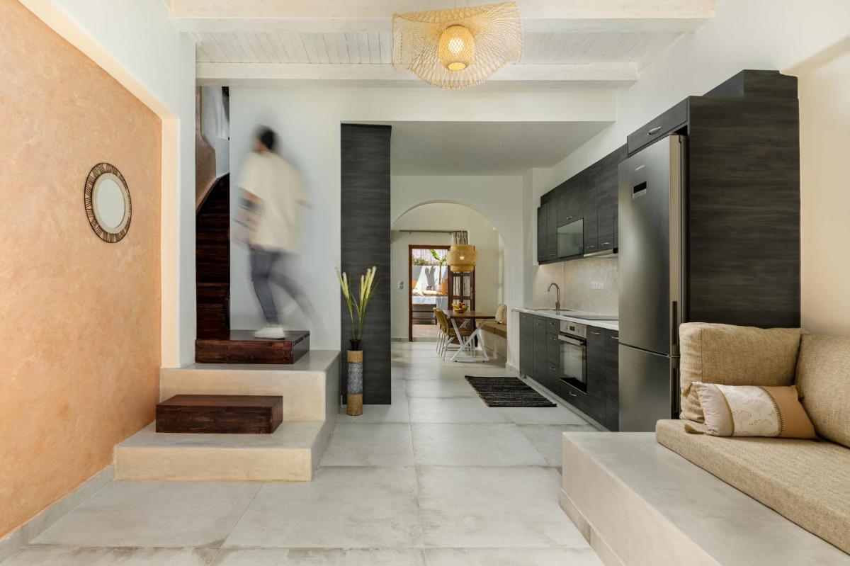 Kamares Boutique Residence view 3