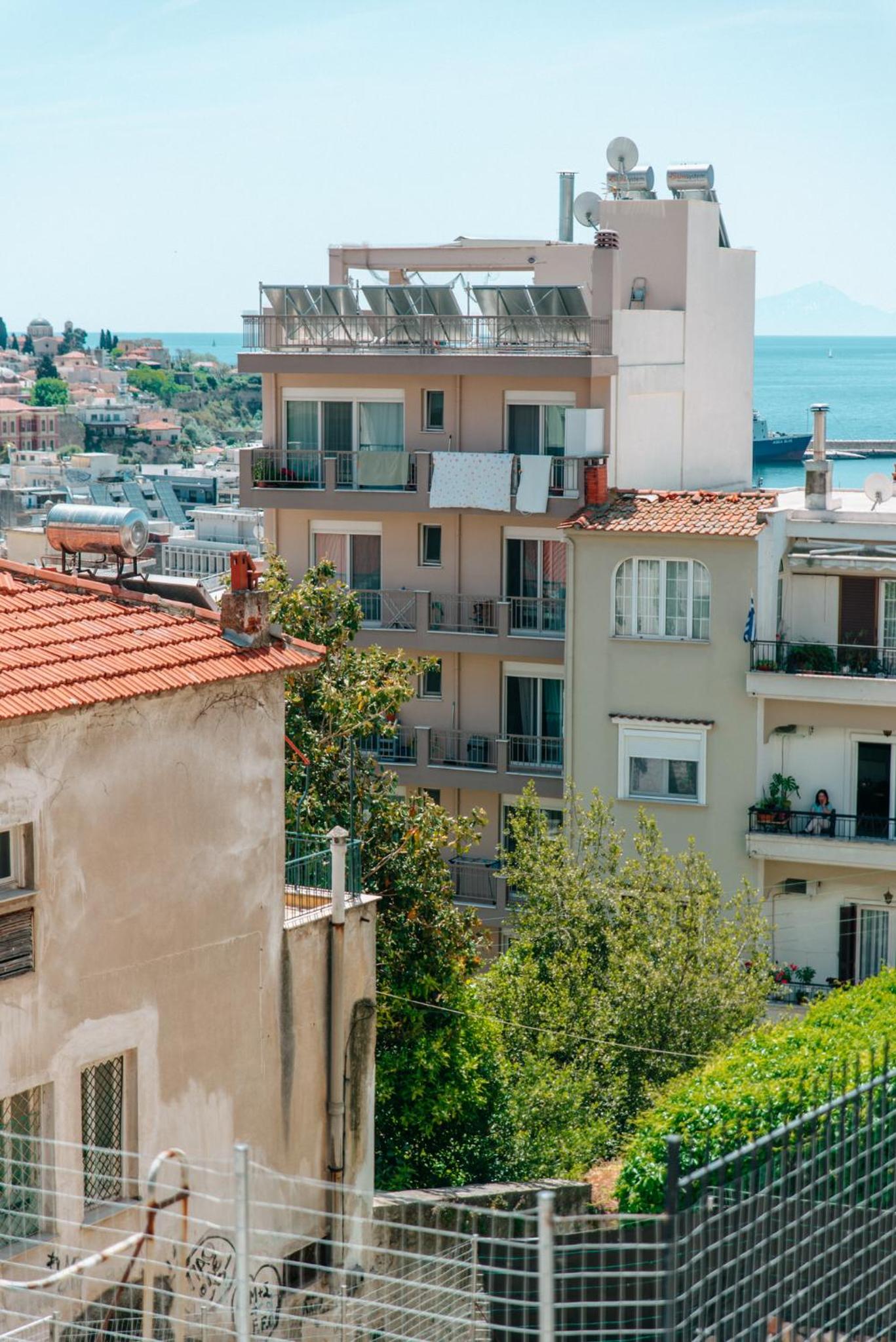 Hotel Joy Spot - Image 1