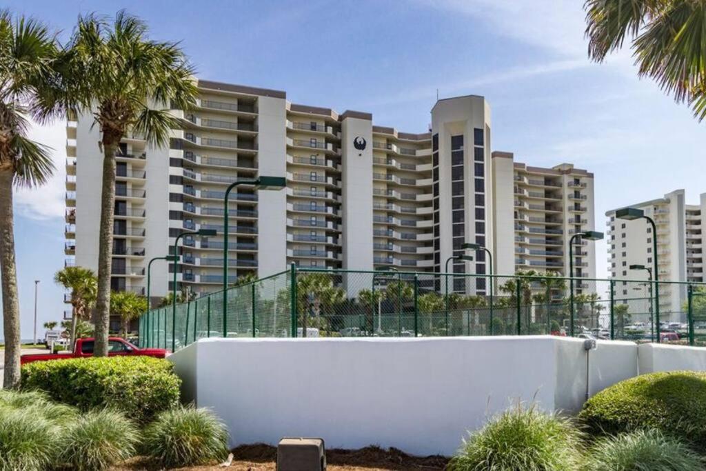 Phoenix VI 6511- Beachfront Amenities Sleeps 10 Gorgeous Views BeachLife view 3