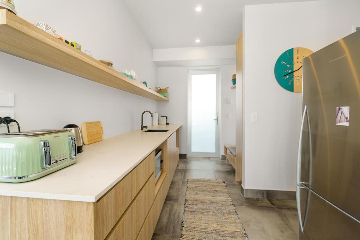Harbour View - Westmere Holiday Apartment view 5