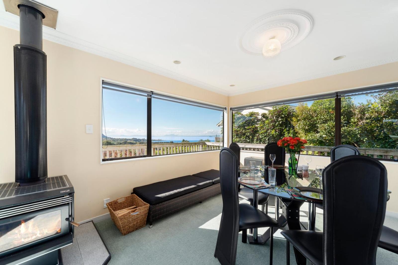 Kuharua Lakeviews- Omori Holiday Home view 2