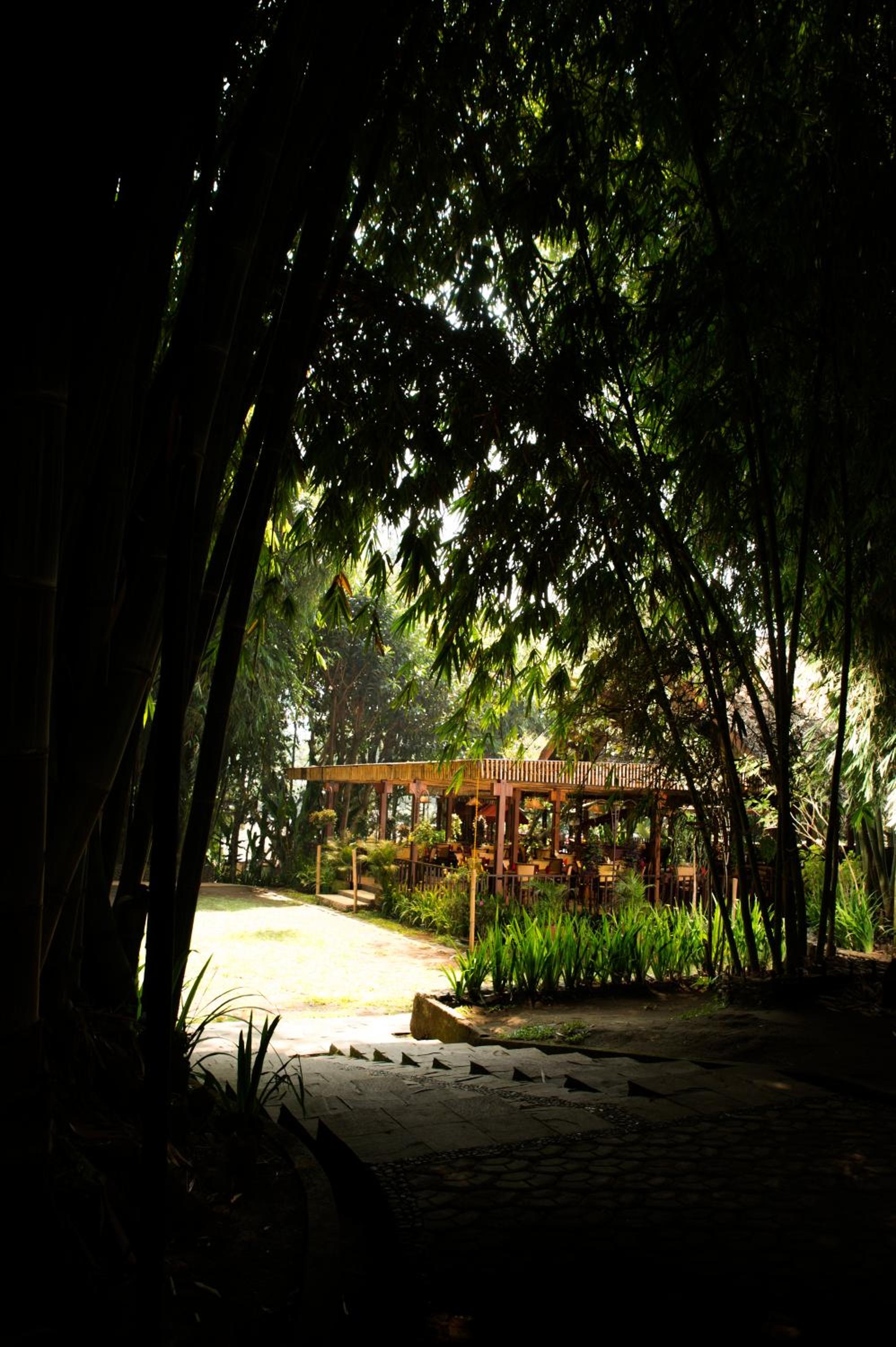 Kampung Sampireun Resort & Spa