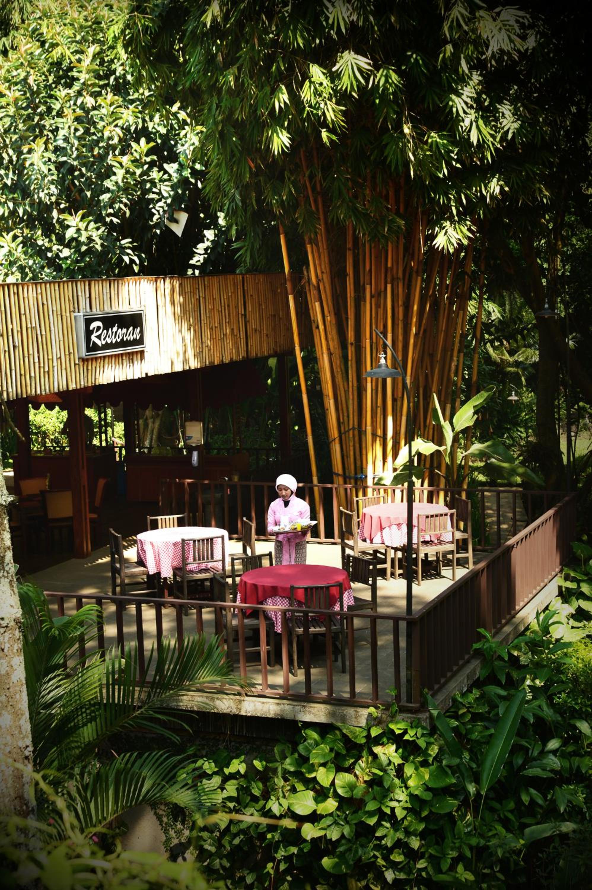 Kampung Sampireun Resort & Spa
