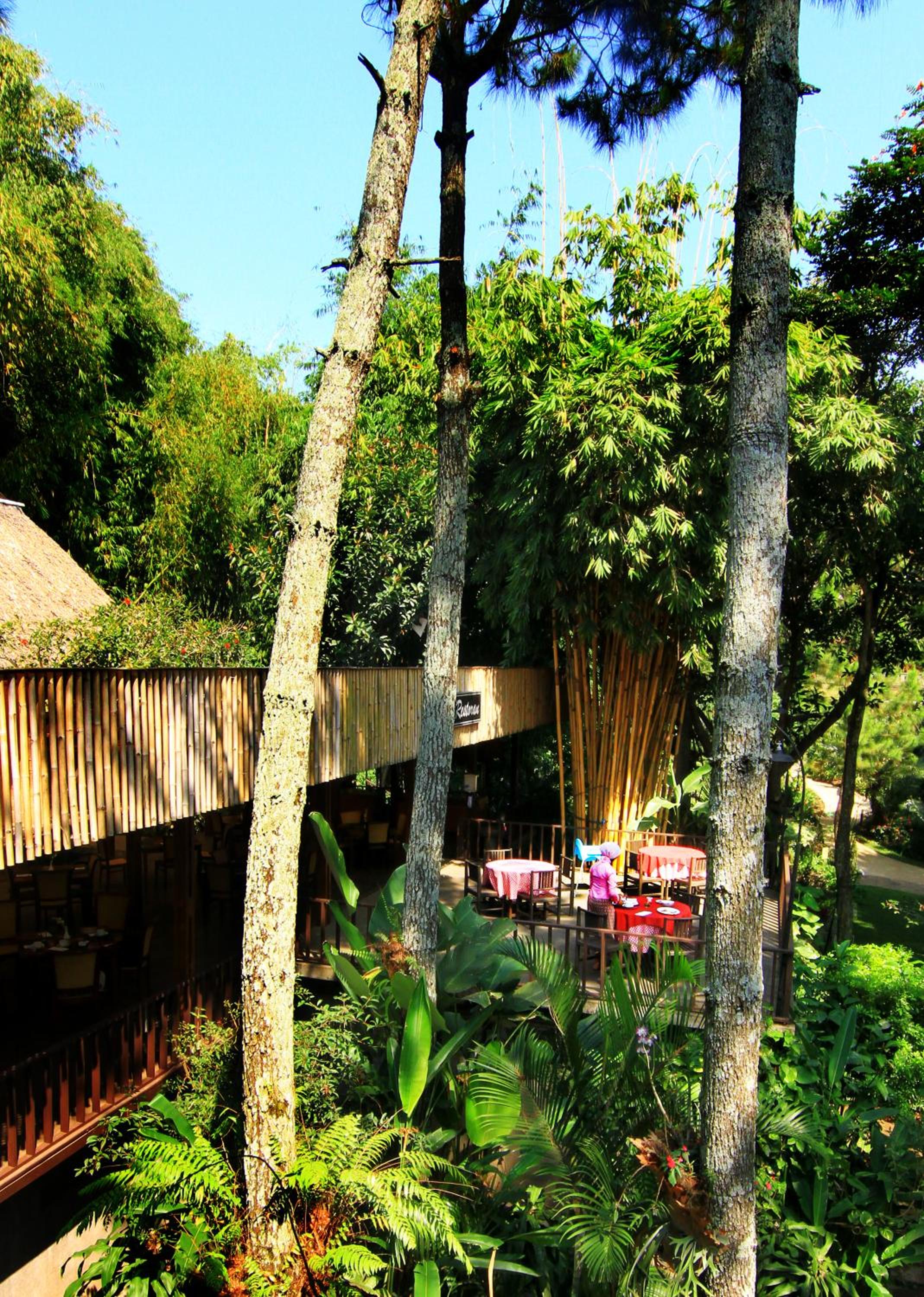 Kampung Sampireun Resort & Spa