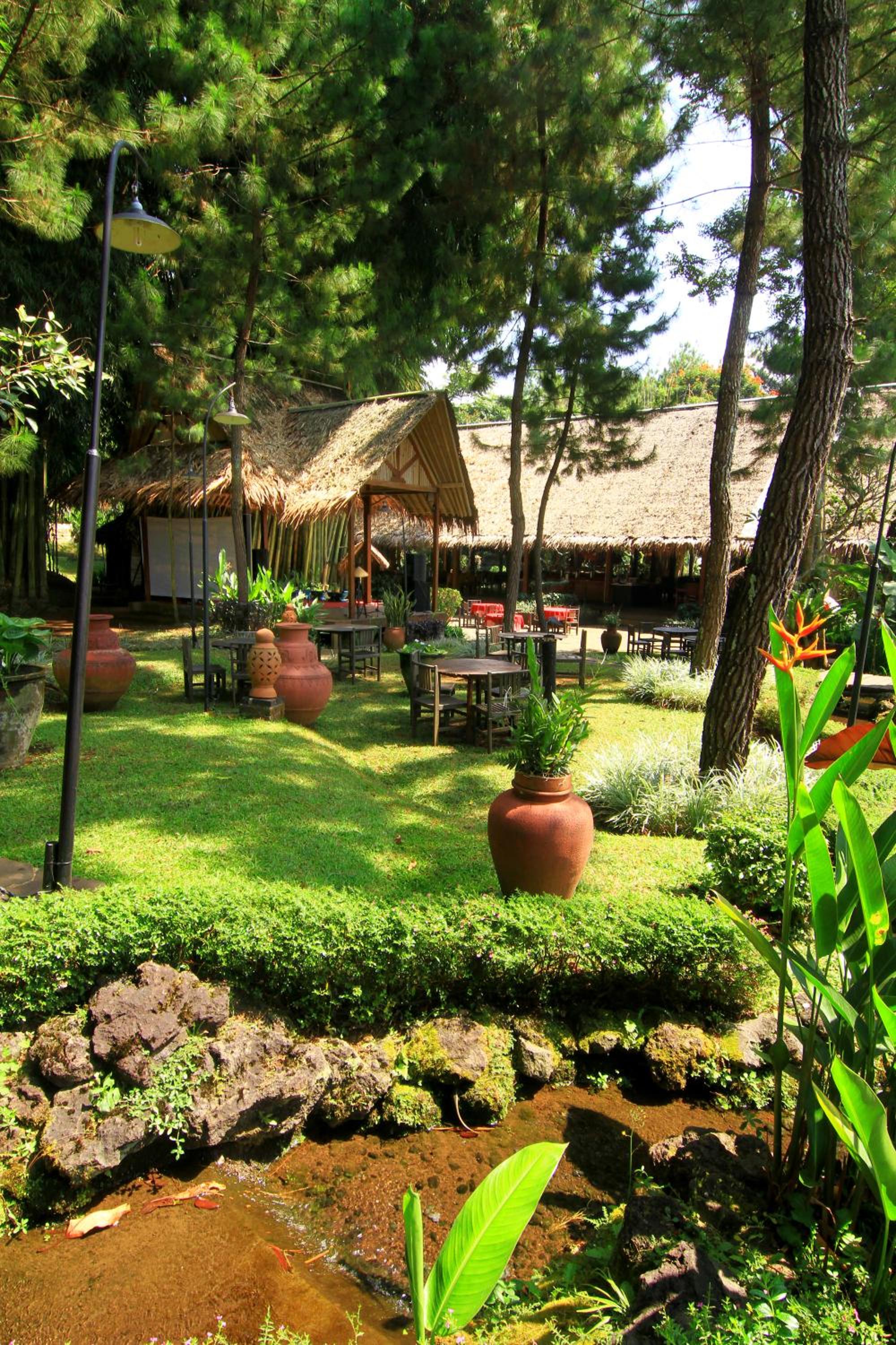 Kampung Sampireun Resort & Spa