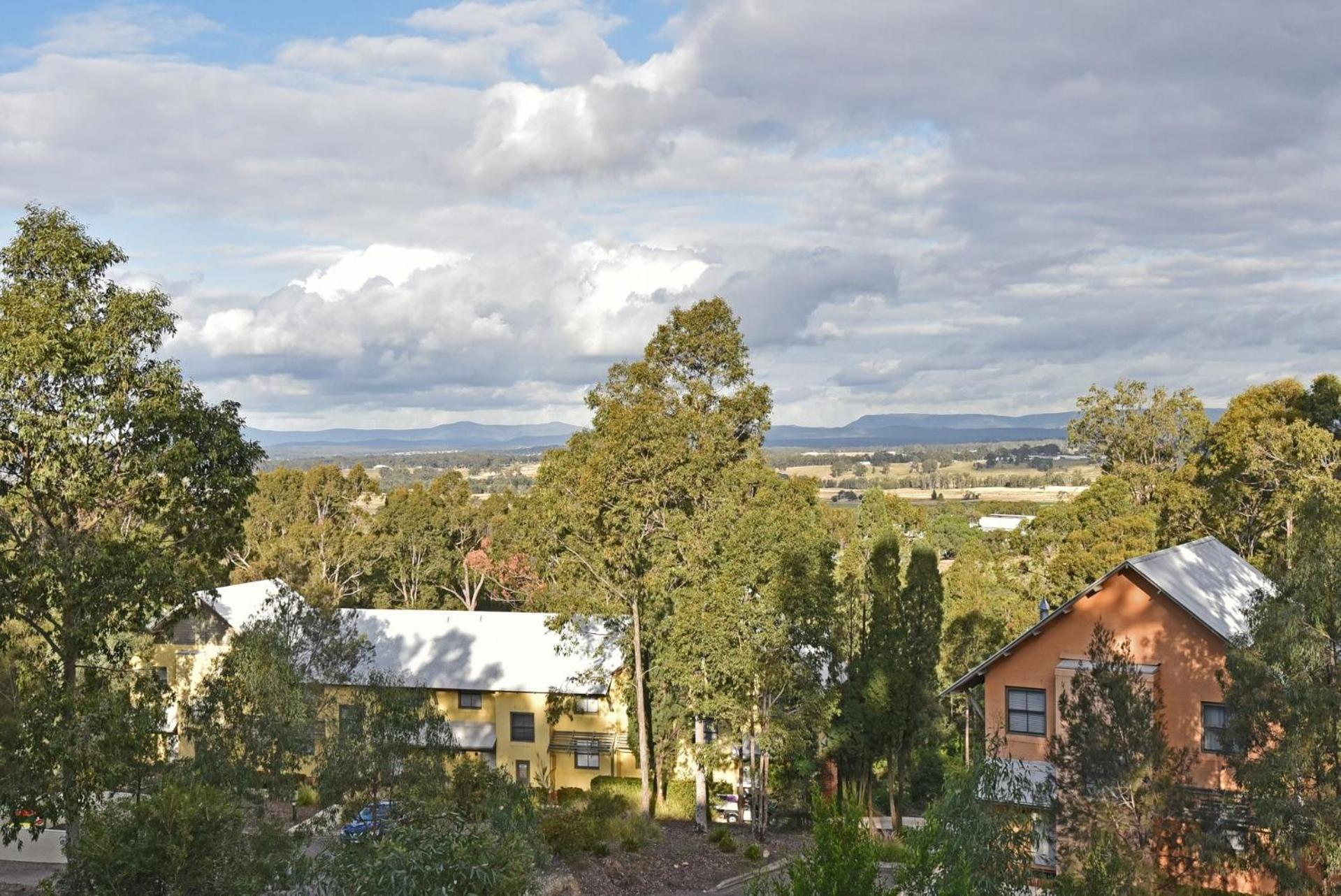 Hotel 2br Villa Grenache Located Within Cypress Lakes Resort