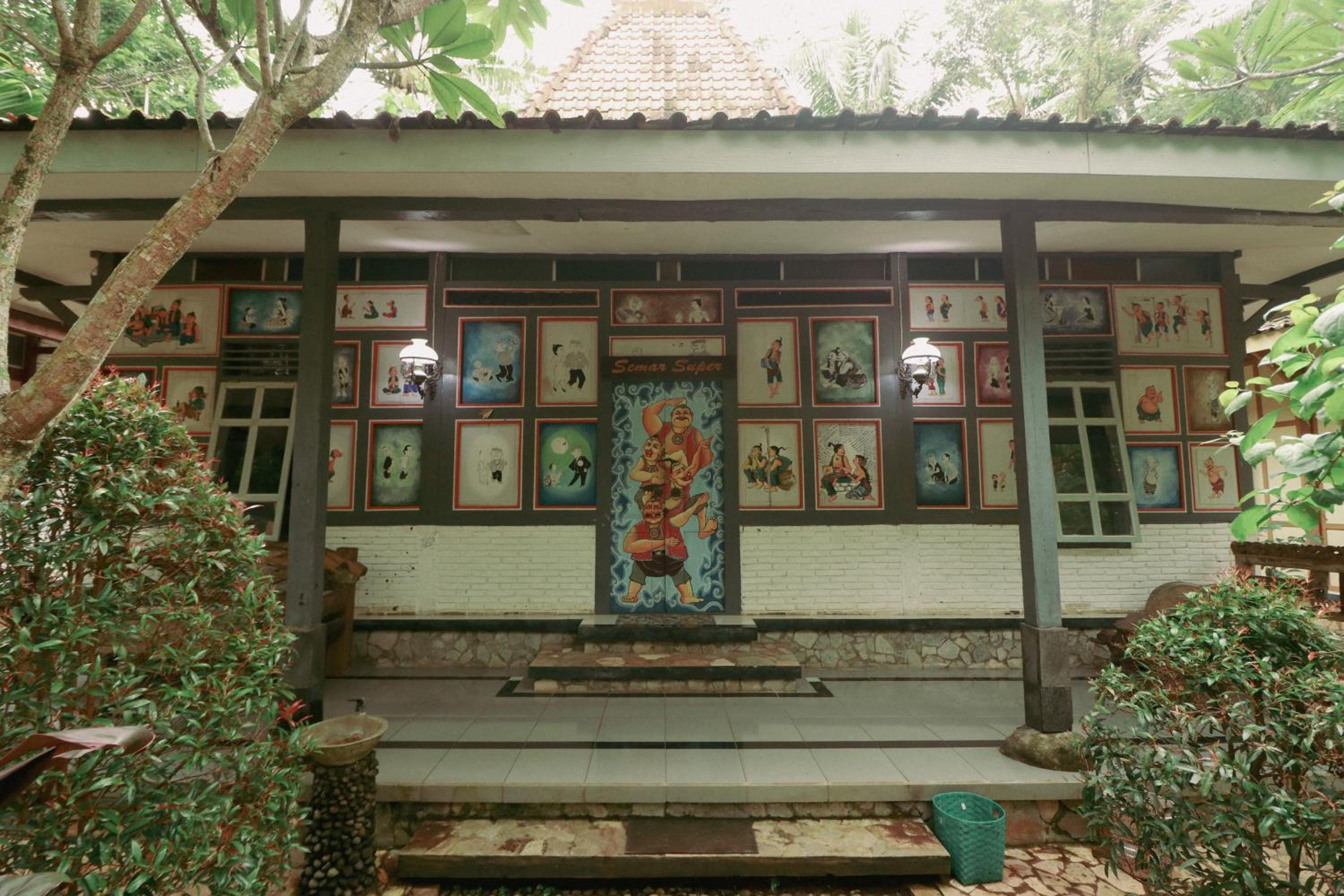 Hotel Kampoeng Semar Borobudur