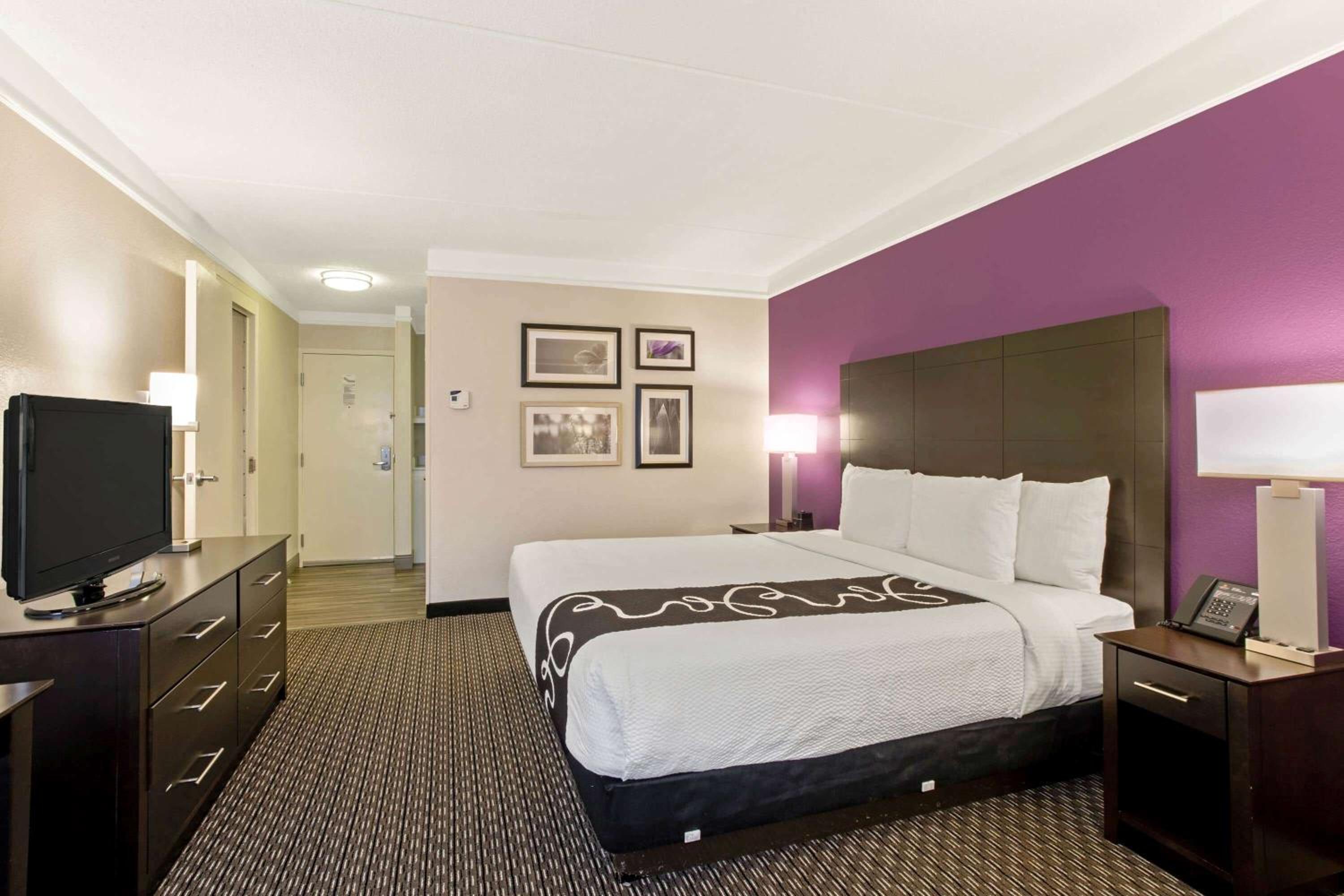 La Quinta by Wyndham Boston-Andover - Property Image 7