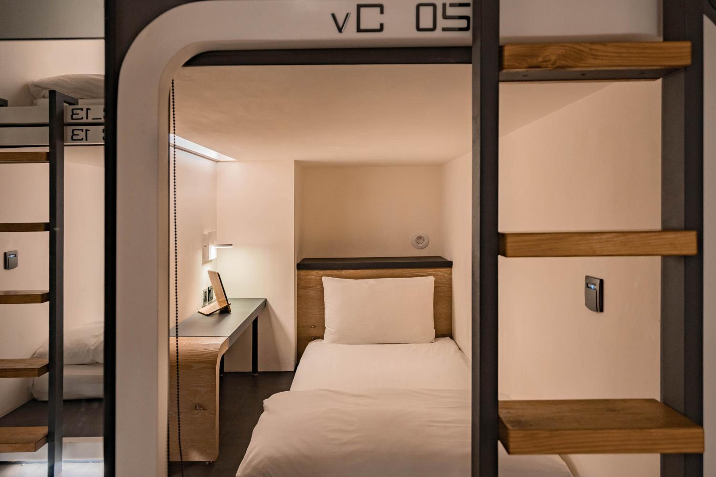Taiwan Youth Hostel & Capsule Hotel
