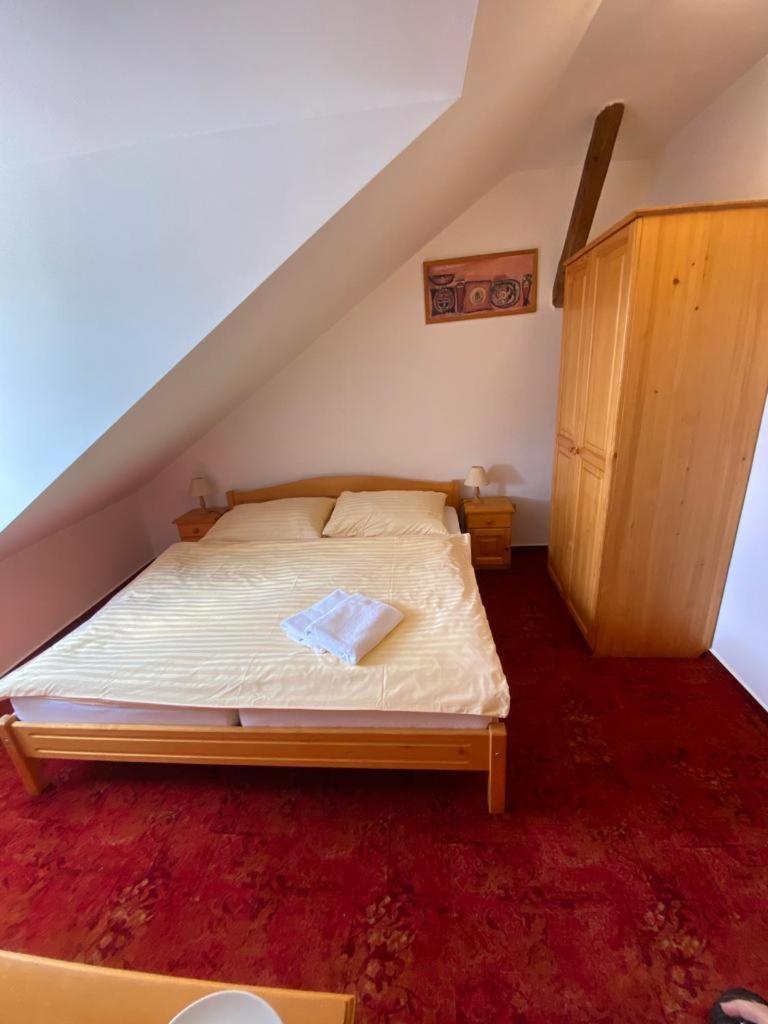 Pension U Kostela