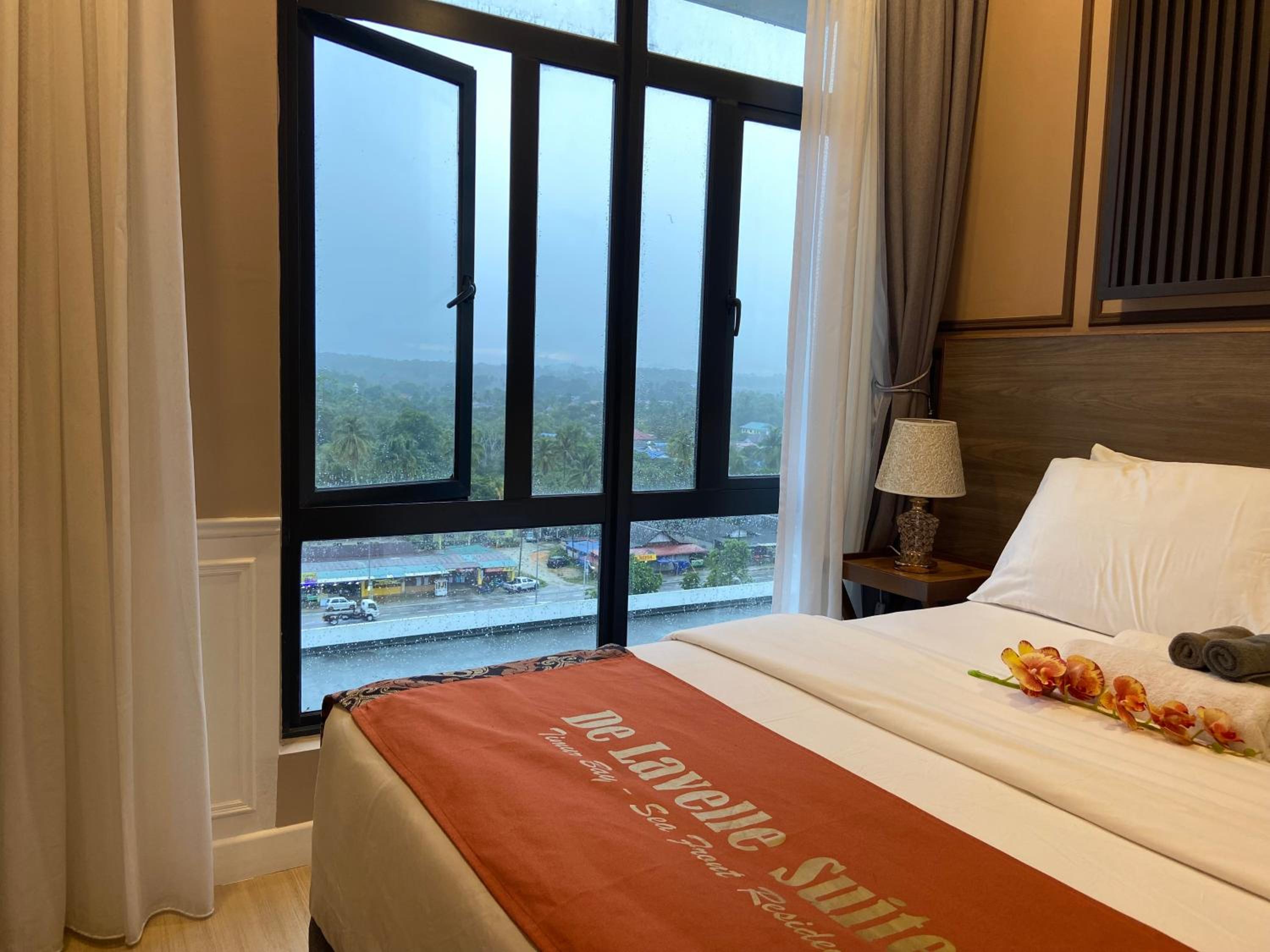 De Lavelle Suites @ Timur Bay SeaFront Residence photo 1