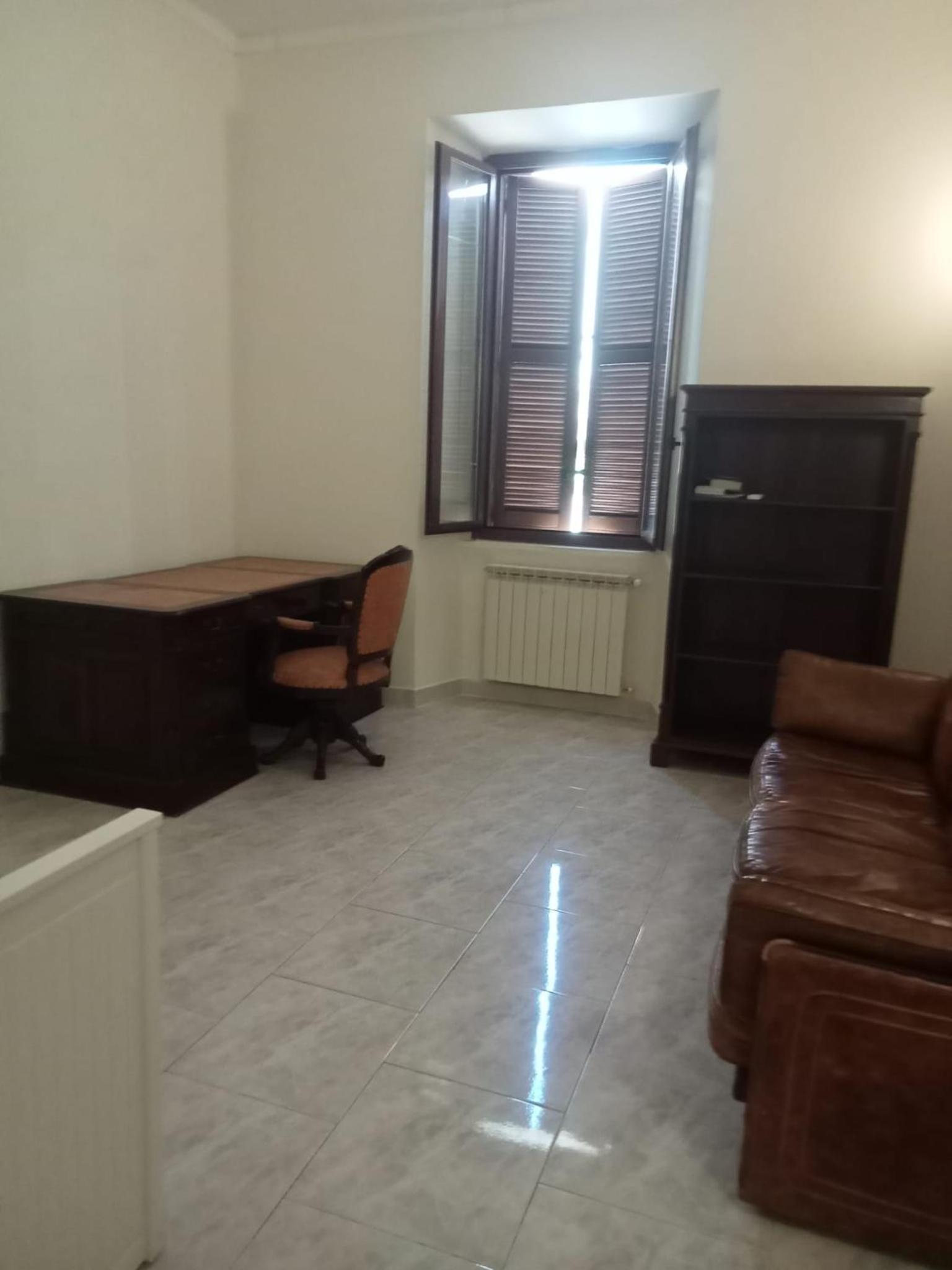 WHOLE HOLIDAY HOME APARTMENT FANTASTIC CIVITAVECCHIA da Pamino & Priscilla con due Camere letto!