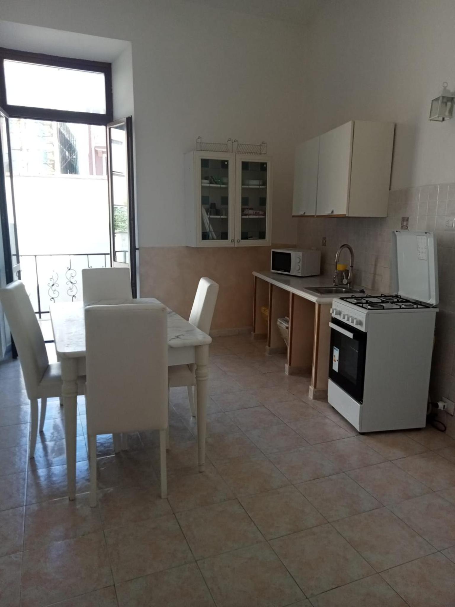 WHOLE HOLIDAY HOME APARTMENT FANTASTIC CIVITAVECCHIA da Pamino & Priscilla con due Camere letto!