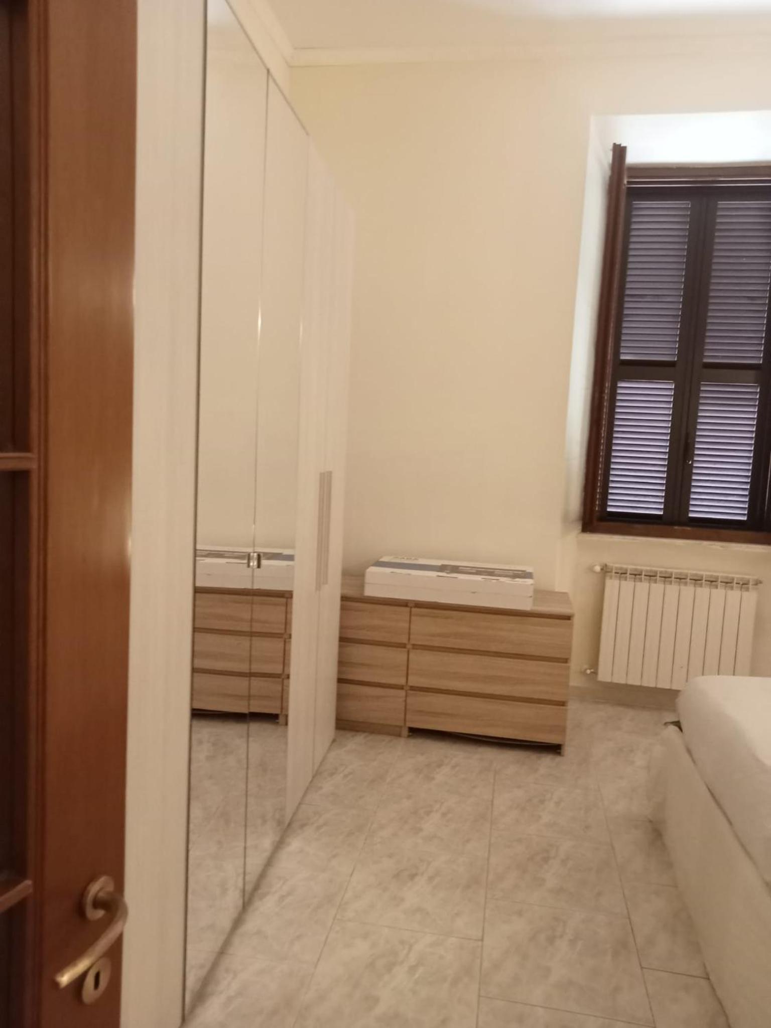 WHOLE HOLIDAY HOME APARTMENT FANTASTIC CIVITAVECCHIA da Pamino & Priscilla con due Camere letto!