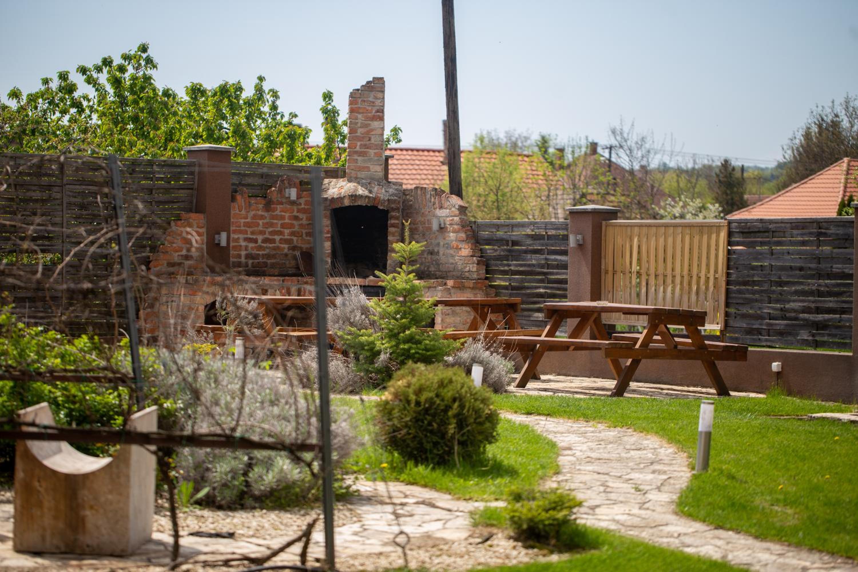 Photo 21