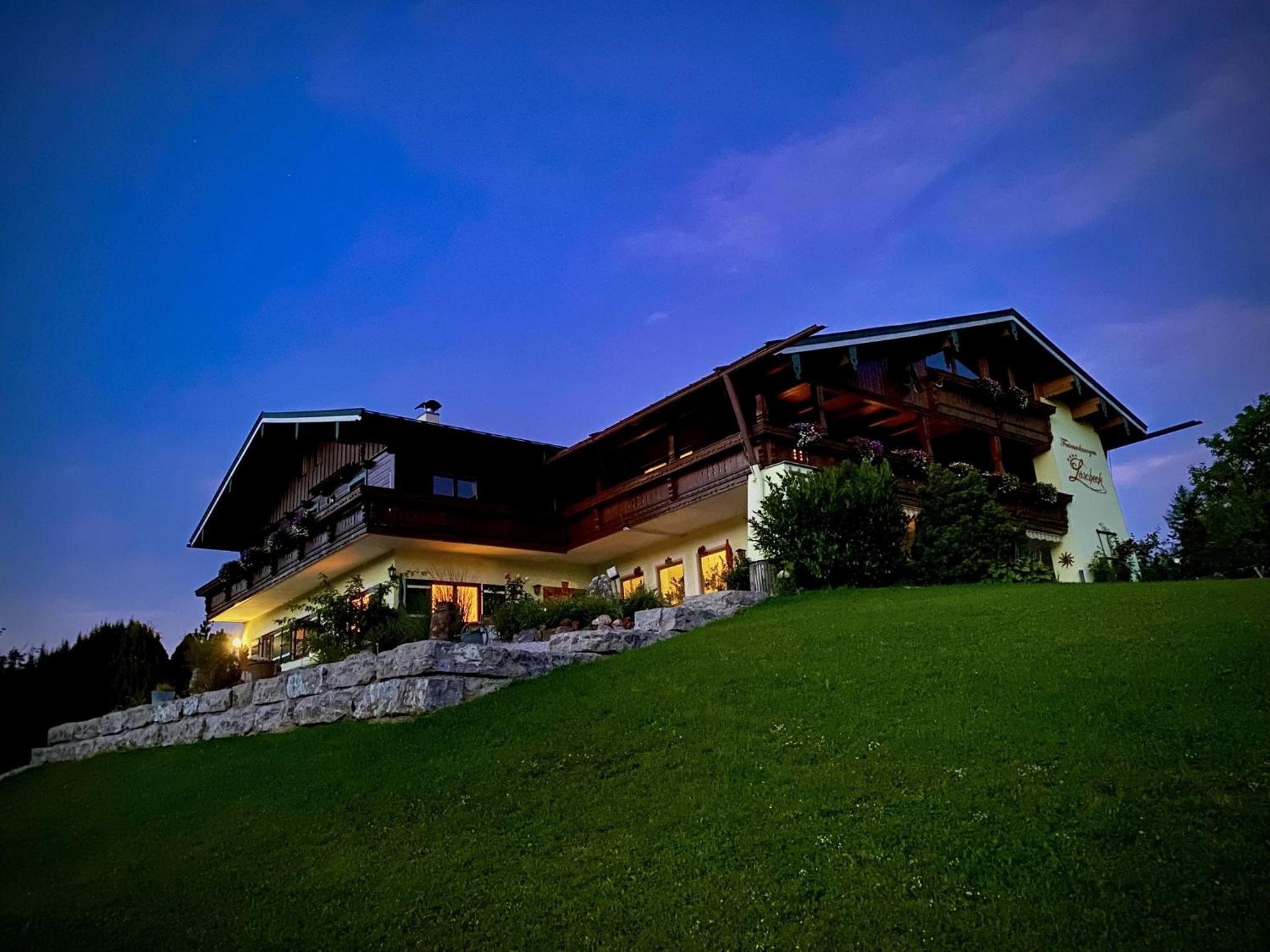 Gästehaus Lärcheck Berchtesgaden FeWo Wiesentraum