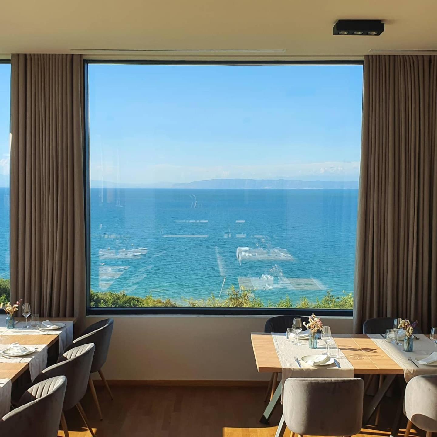 Duplex Seaview Condo