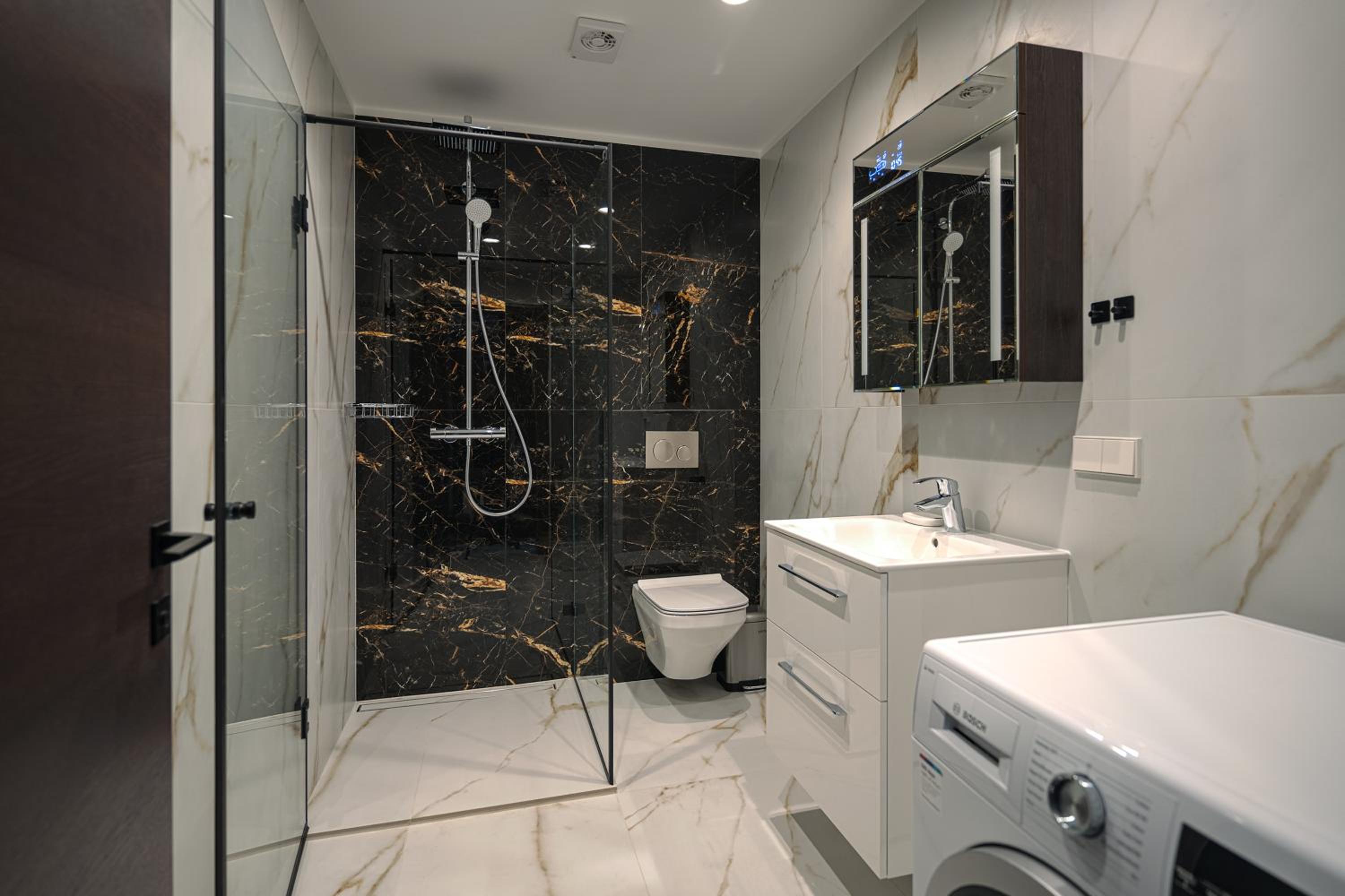 Hotel Kaunas City Center Deluxe - Image 1