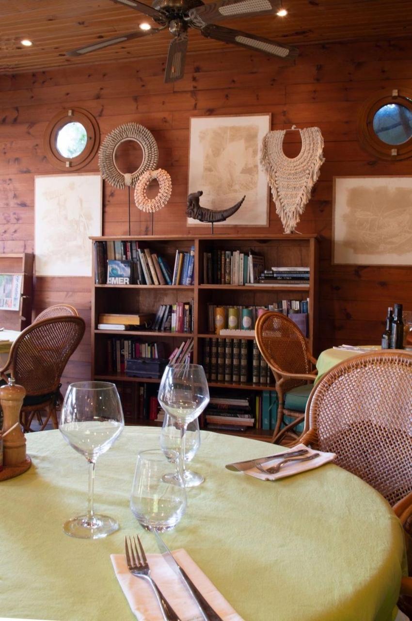 restaurant