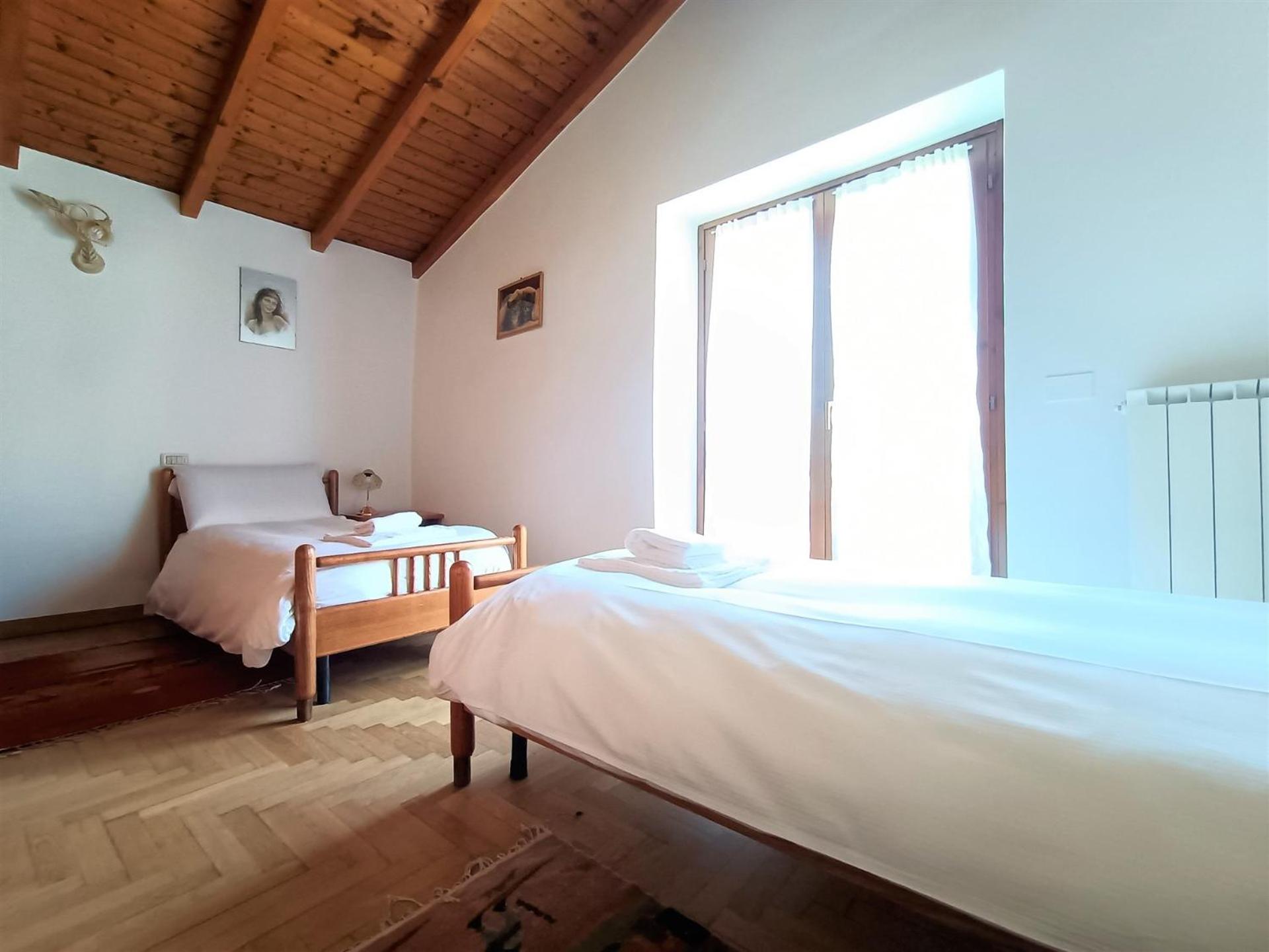 IseoLakeRental - Chalet Giulia view 5