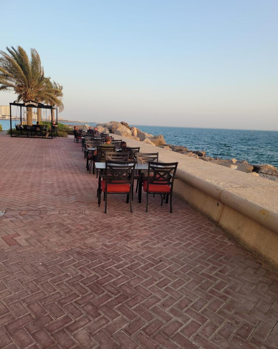 Summer By The Sea Ultra Luxe 1 bedroom Apartment with a private beach - Al Marjan Island