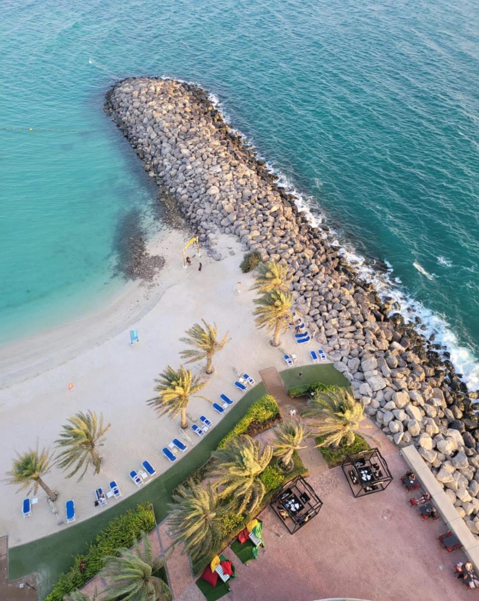 Summer By The Sea Ultra Luxe 1 bedroom Apartment with a private beach - Al Marjan Island
