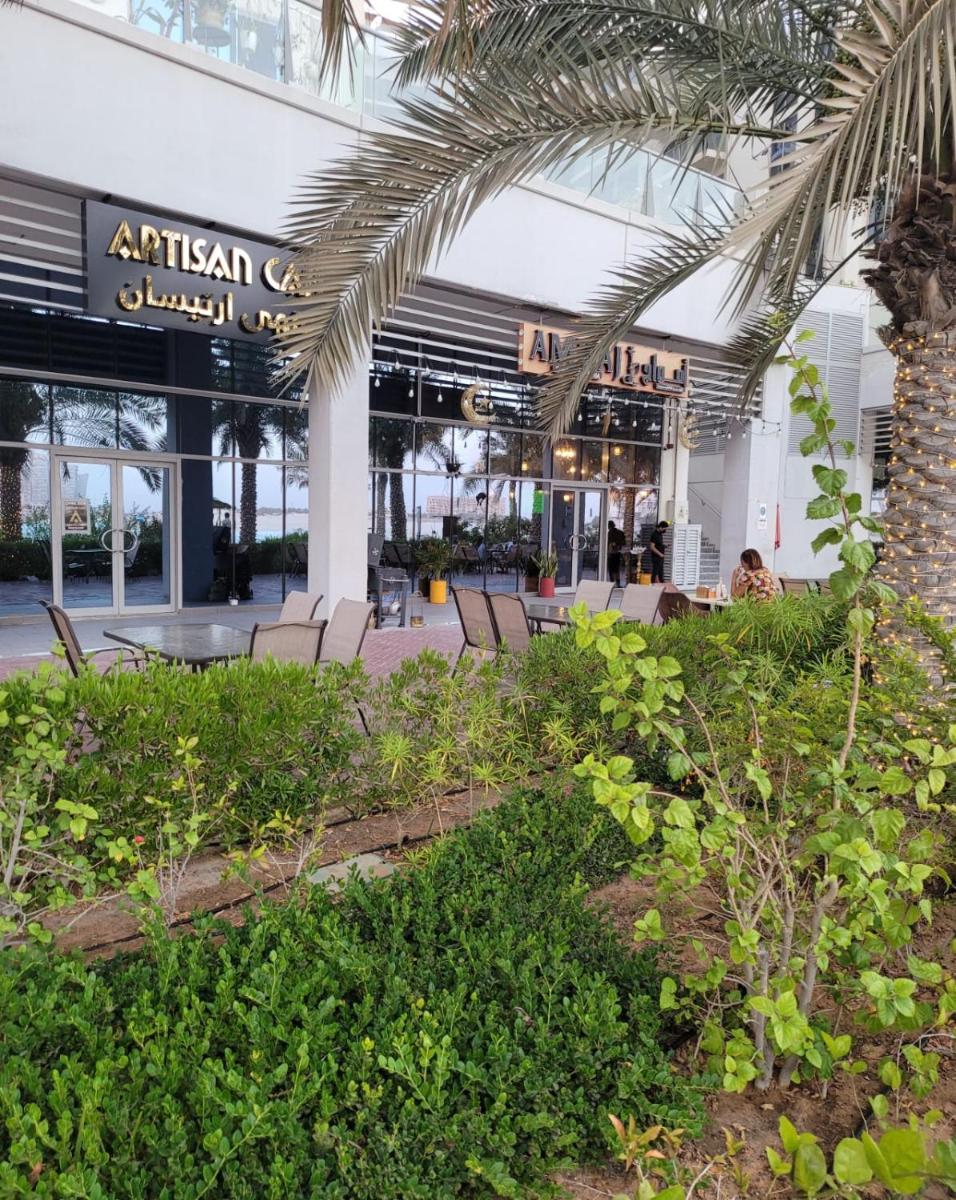 Summer By The Sea Ultra Luxe 1 bedroom Apartment with a private beach - Al Marjan Island