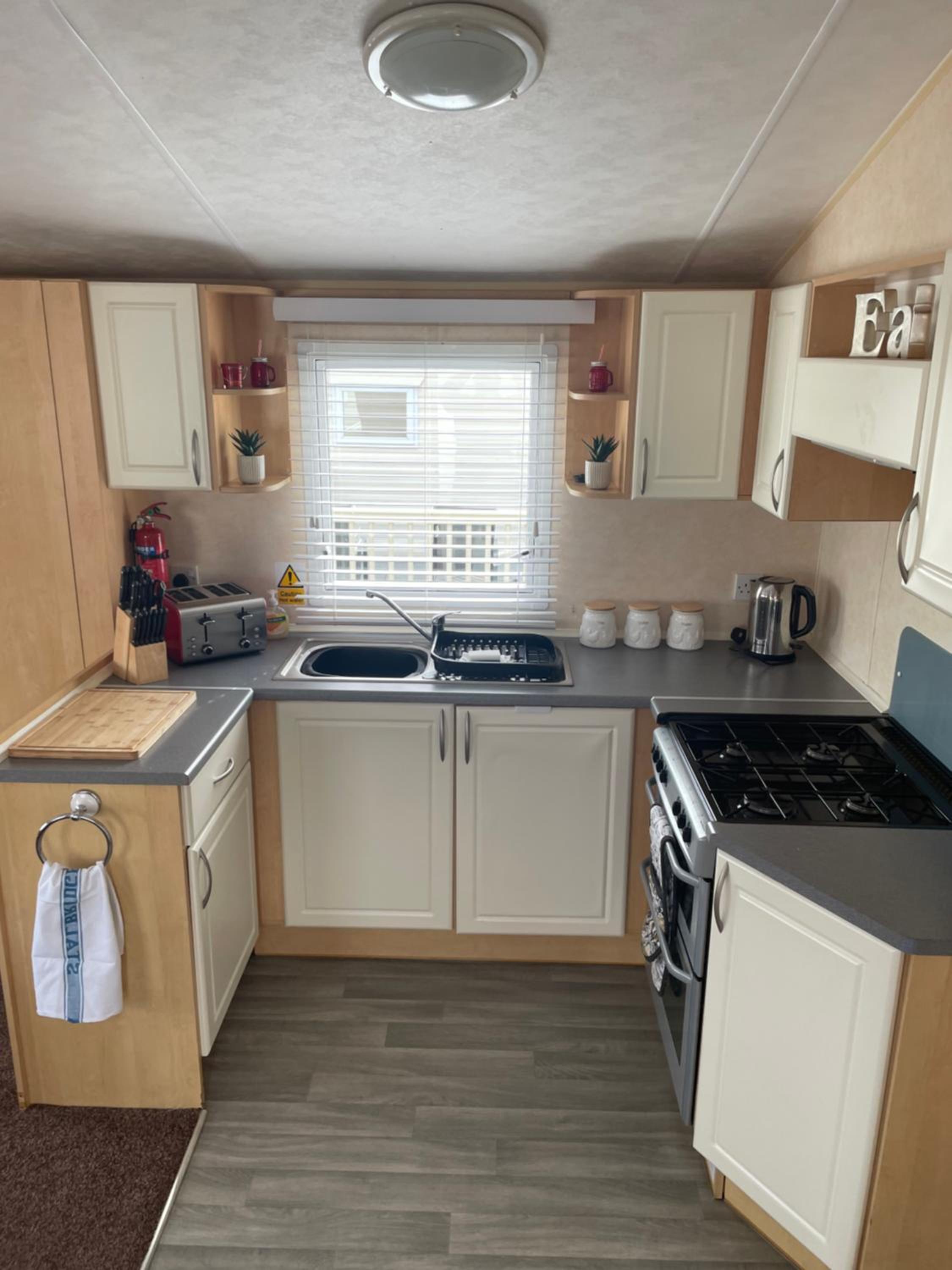 Calypso Hot Tub Breaks Tattershall Lakes Pet Friendly view 5