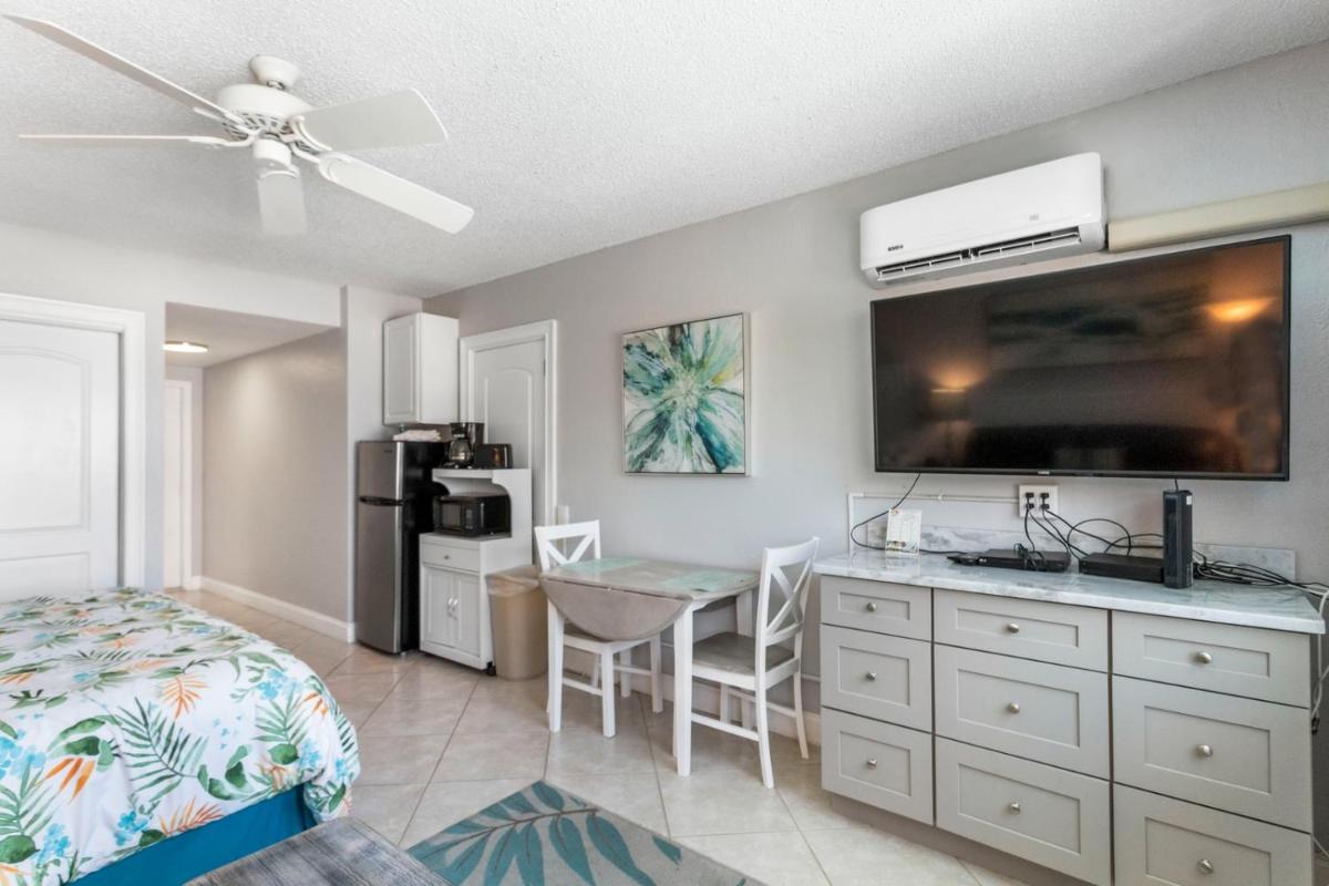 256 Surf Song Resort