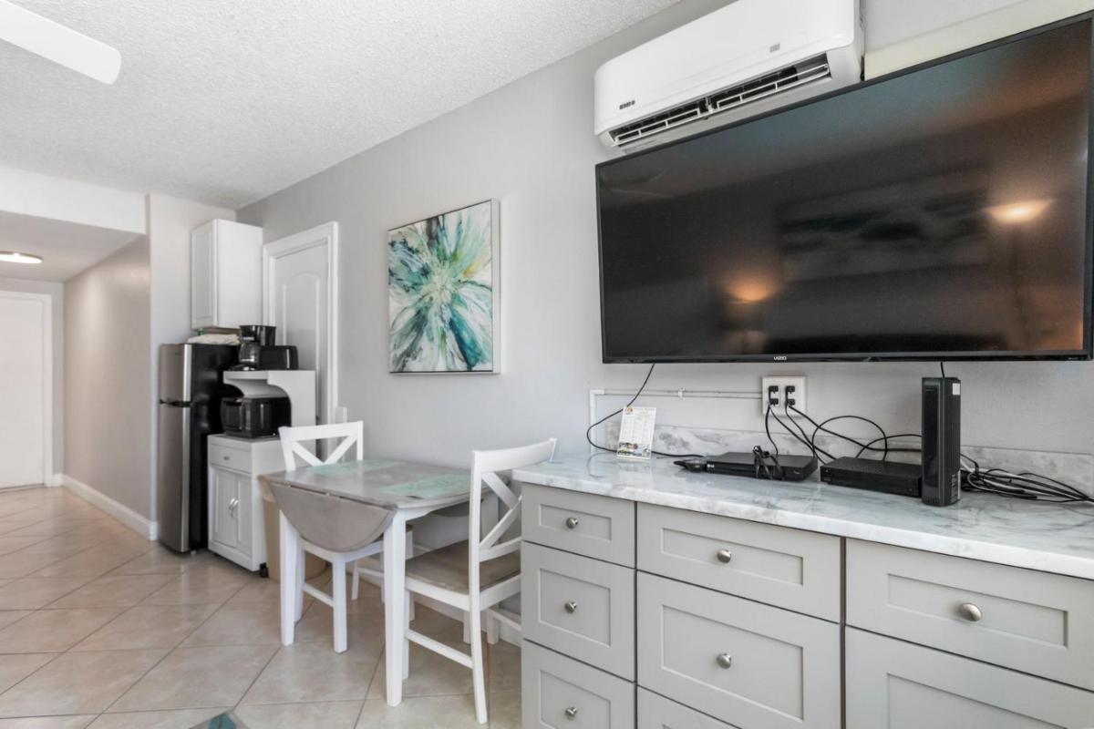 256 Surf Song Resort