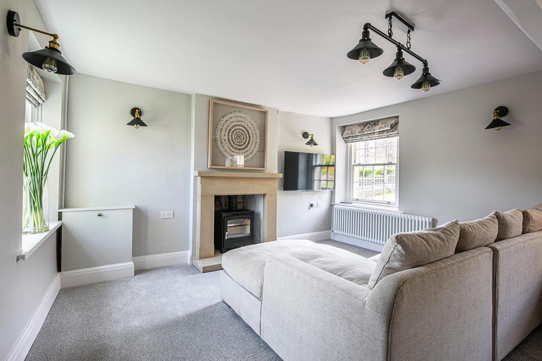 The Belle - A converted Grade II Listed home from home in Bakewell view 2