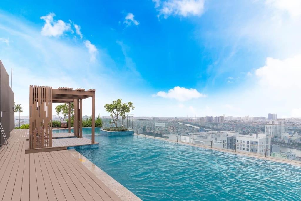 Luxury Gold Apartment 86 -Rooftop Pool Central City
