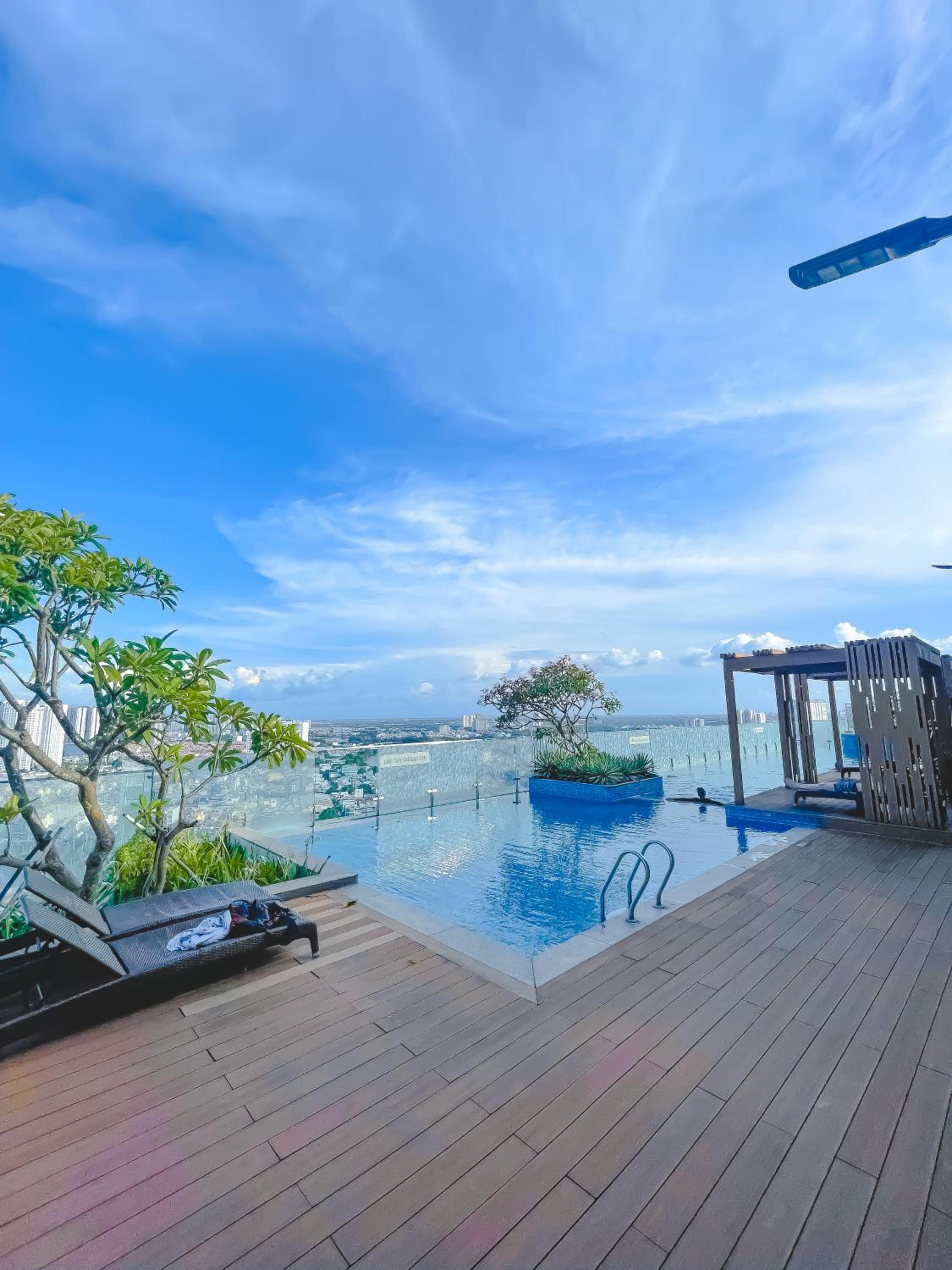 Luxury Gold Apartment 86 -Rooftop Pool Central City