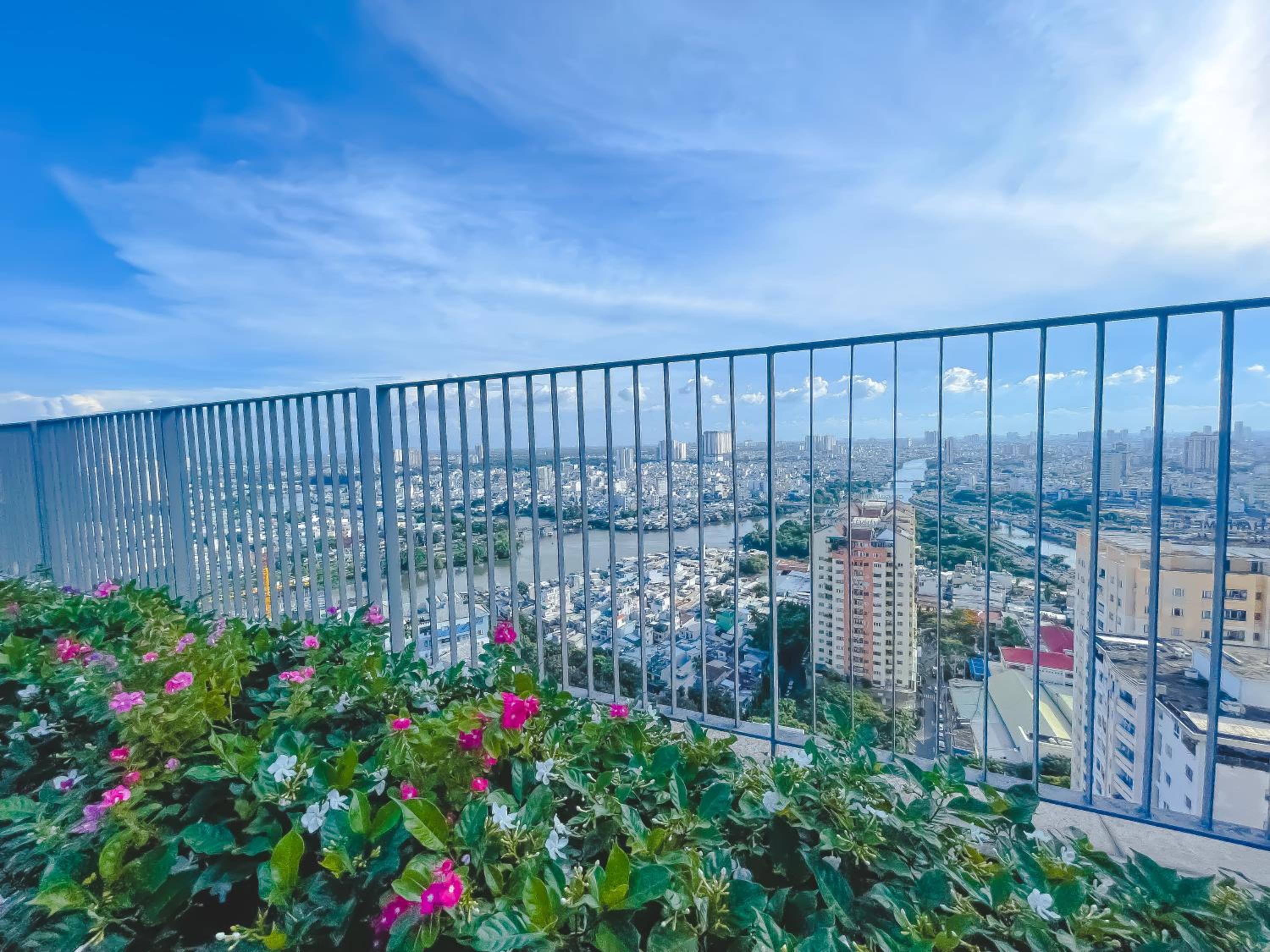 Luxury Gold Apartment 86 -Rooftop Pool Central City