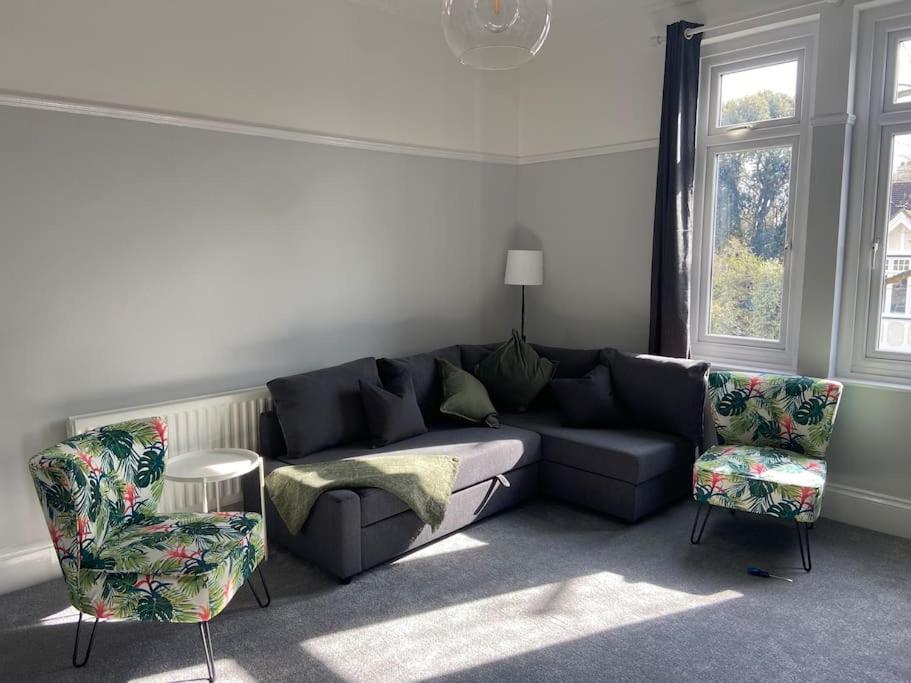 Large Boutique Self Catering Southsea Holiday Flat view 2