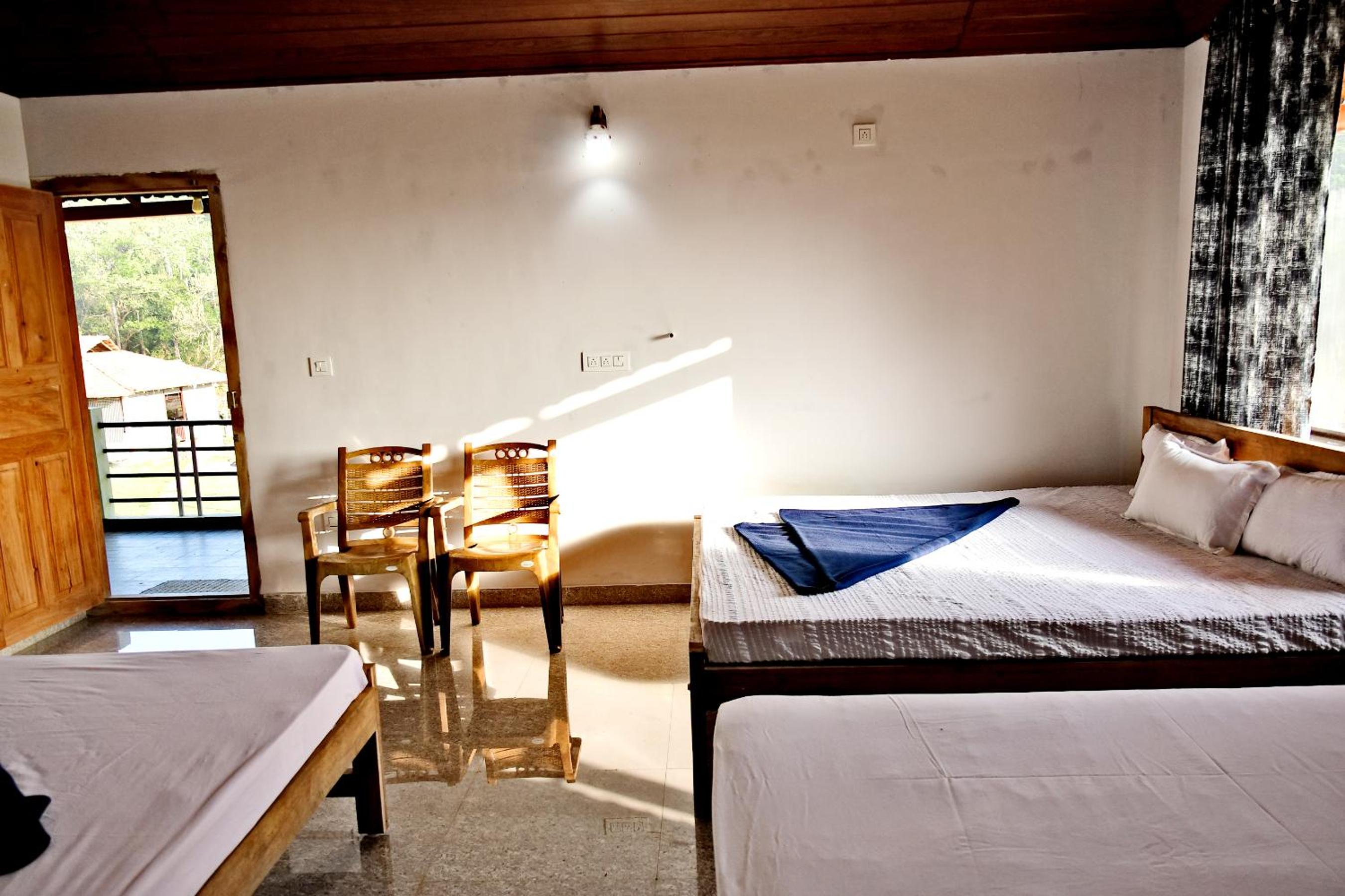 Sirimane Homestay - Water Activities, Home Food, Trek & falls