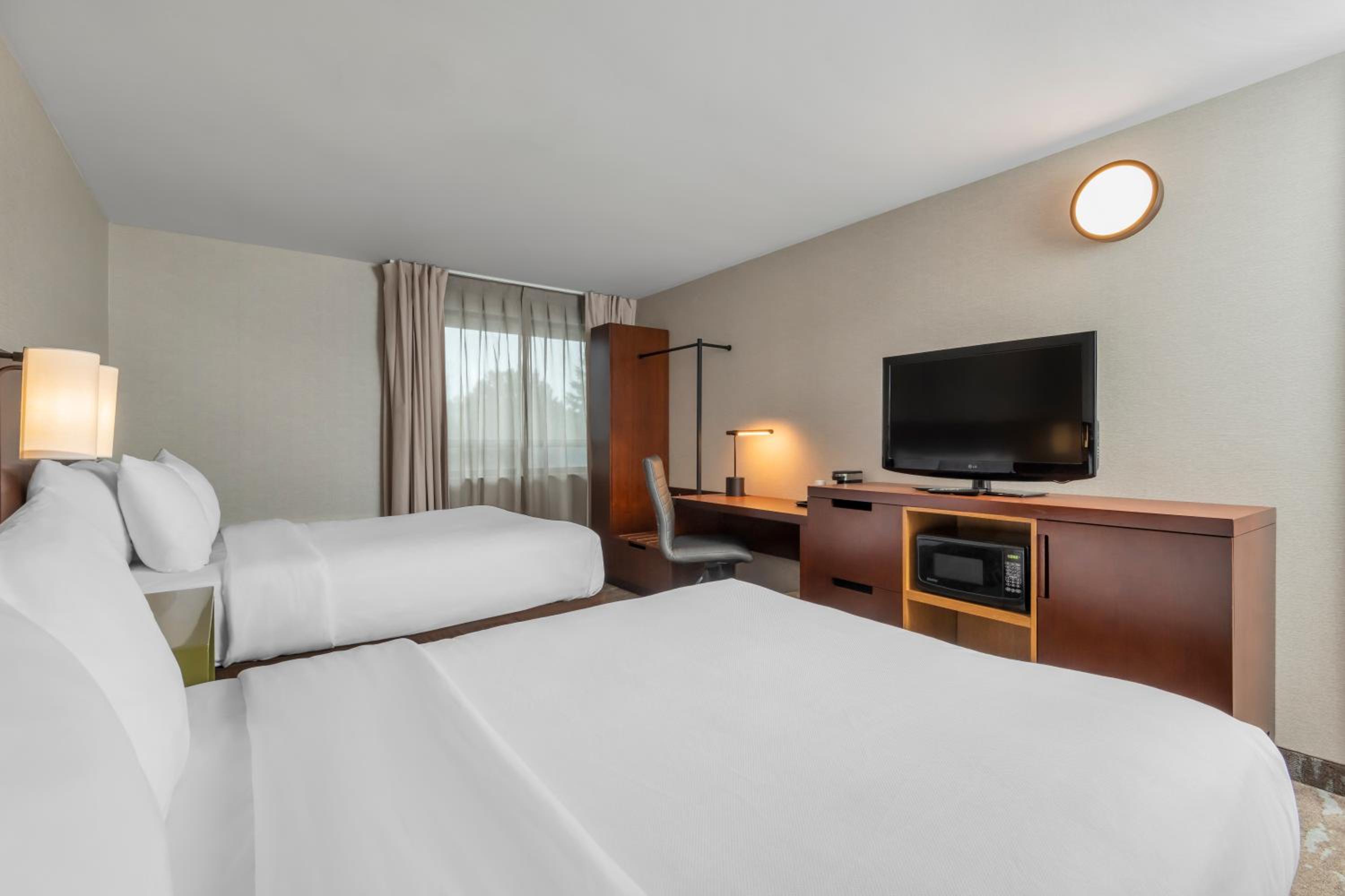 Comfort Inn West