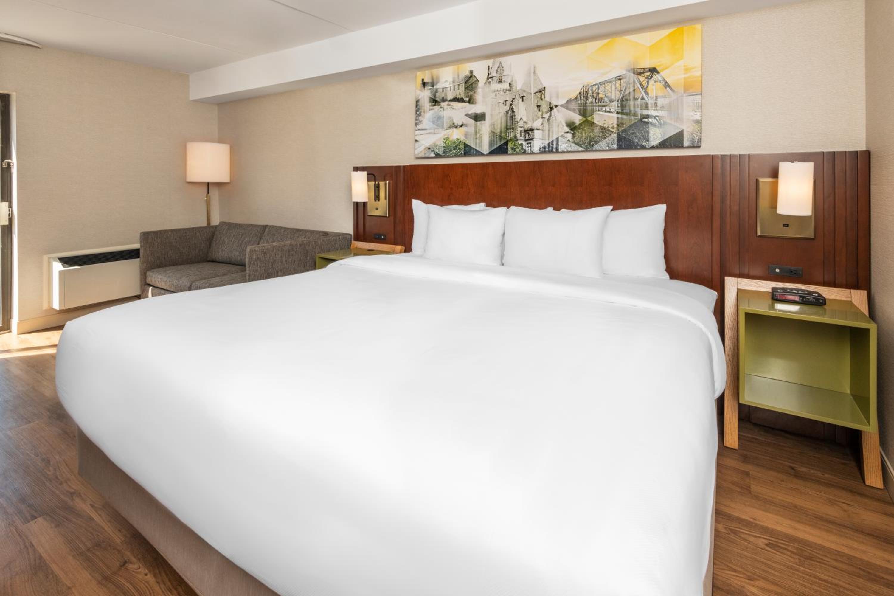 Comfort Inn West