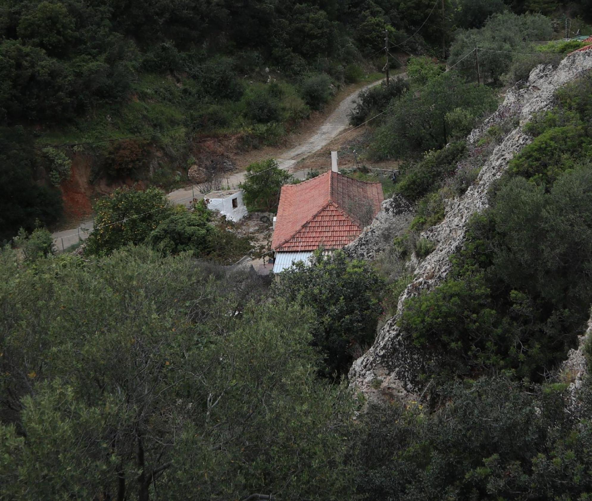 Photo 33