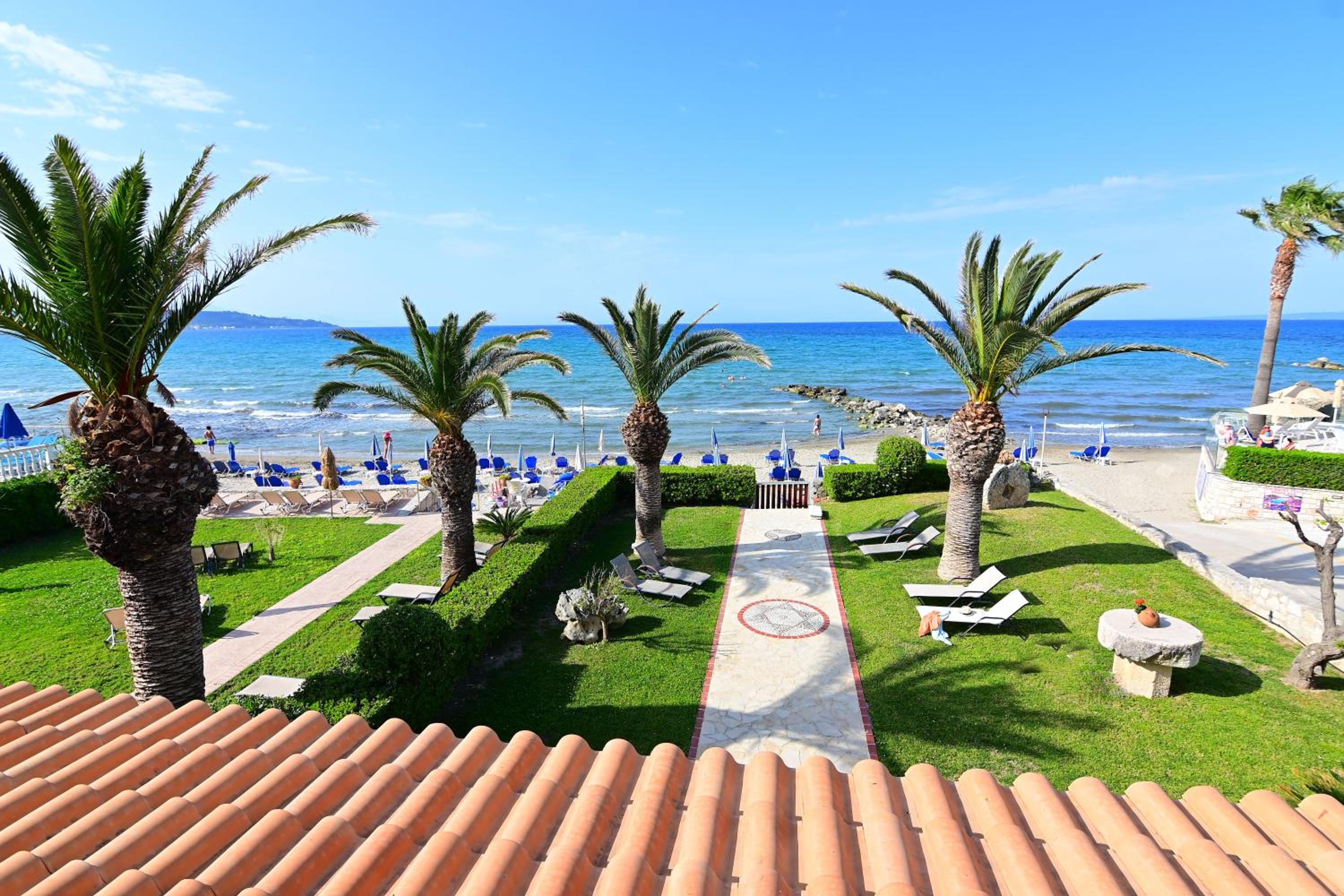 Nadia's Studios & Apartments in Argasi, Sea-View