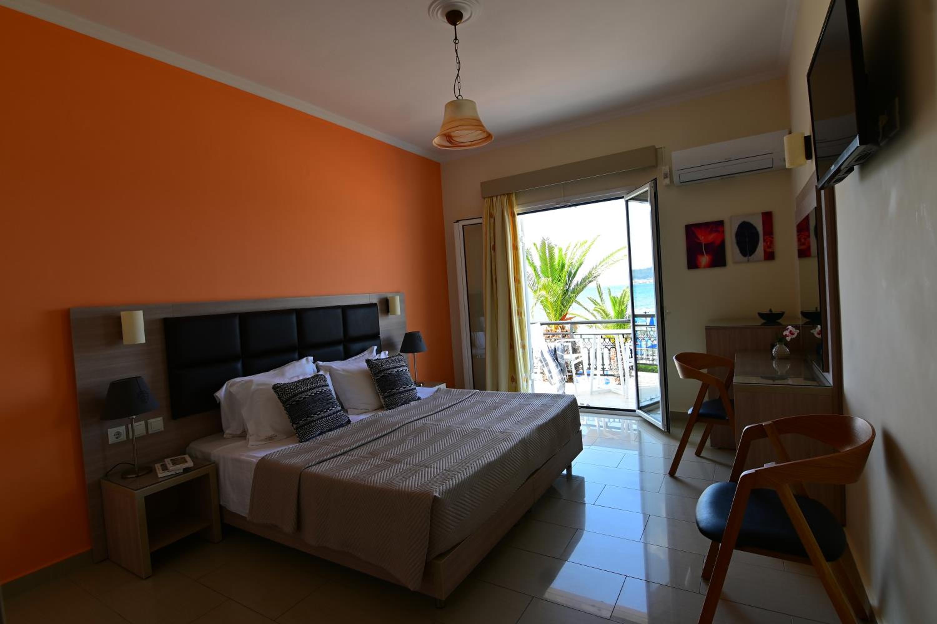 Nadia's Studios & Apartments in Argasi, Sea-View