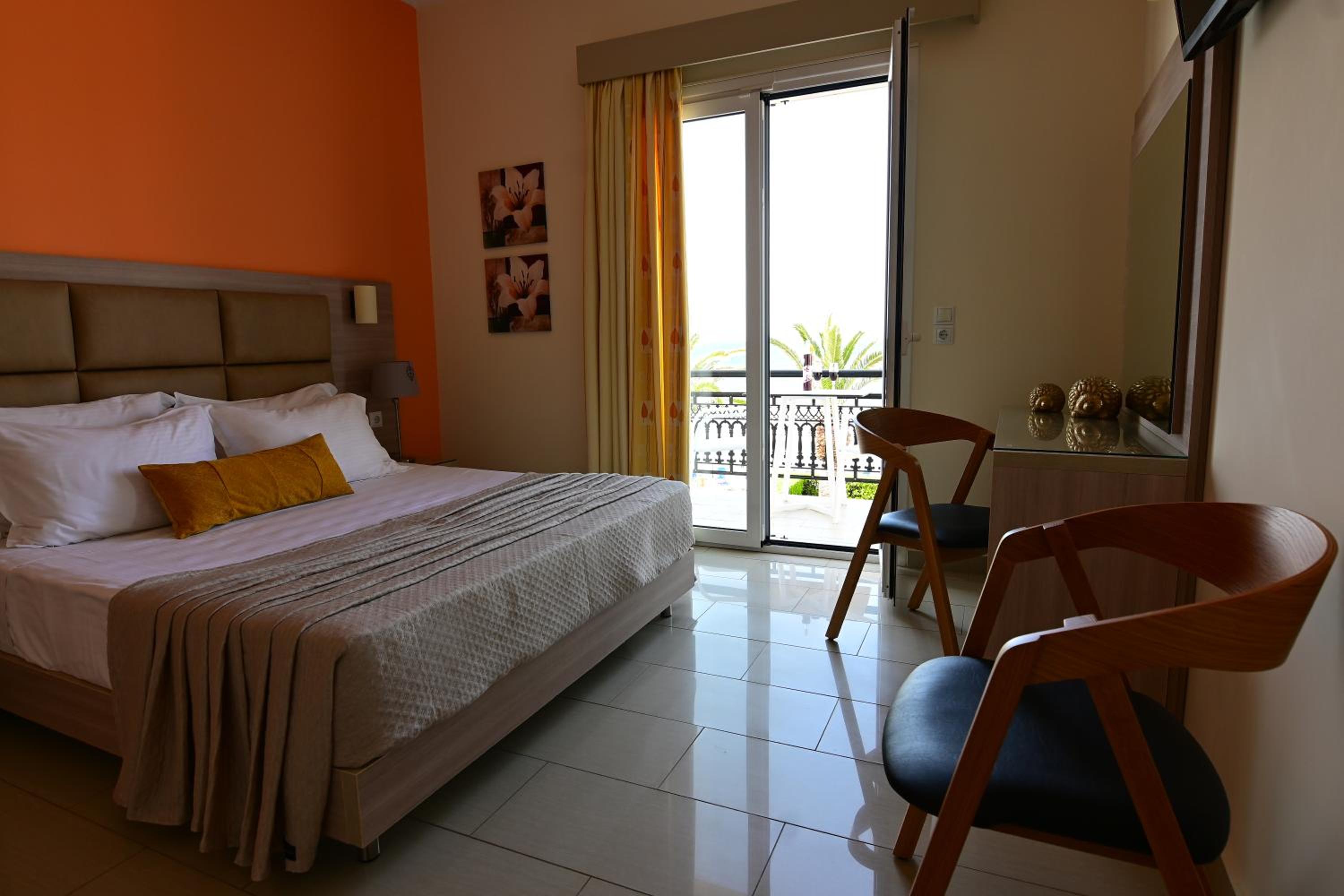 Nadia's Studios & Apartments in Argasi, Sea-View