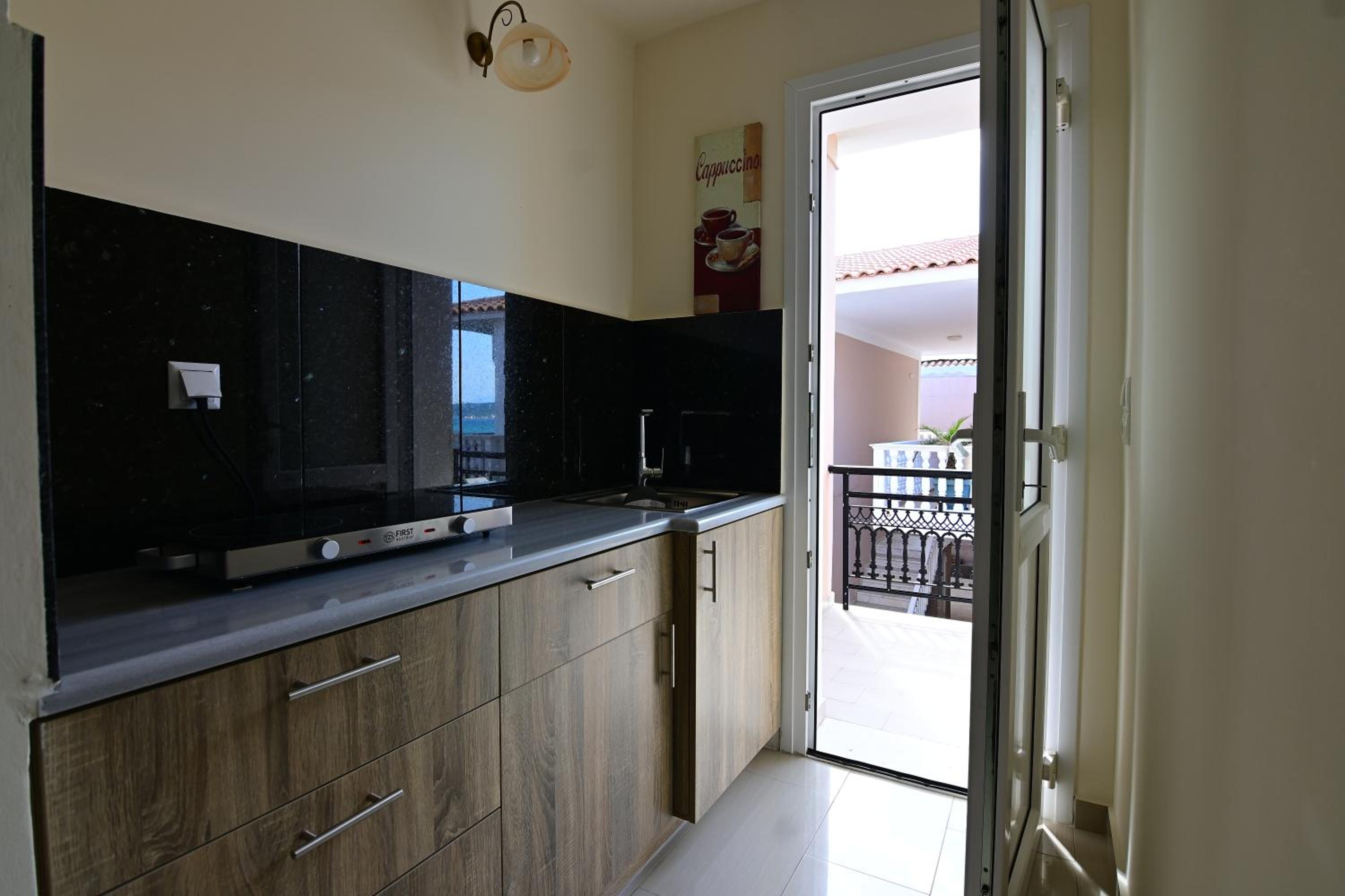 Nadia's Studios & Apartments in Argasi, Sea-View