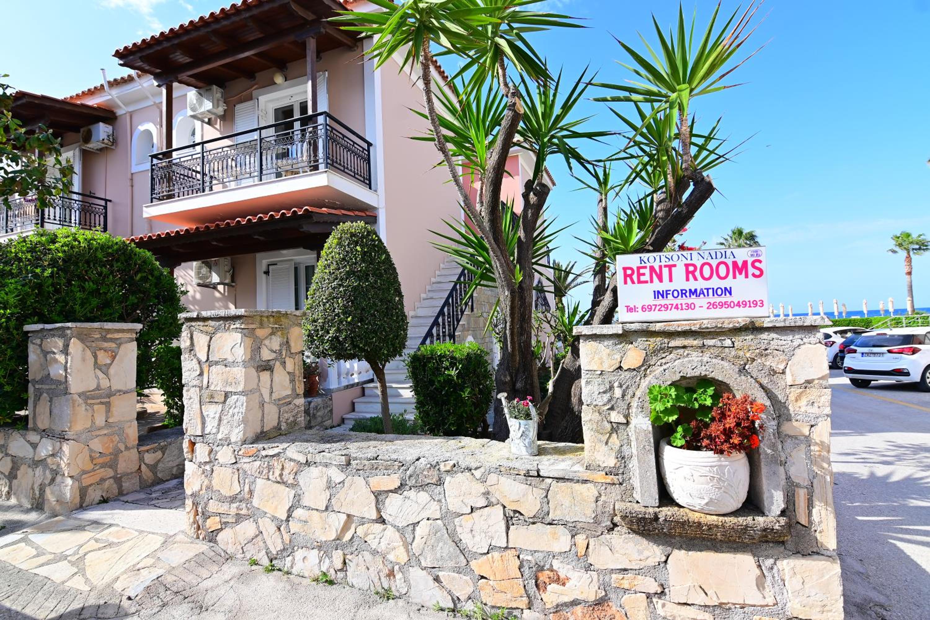 Nadia's Studios & Apartments in Argasi, Sea-View
