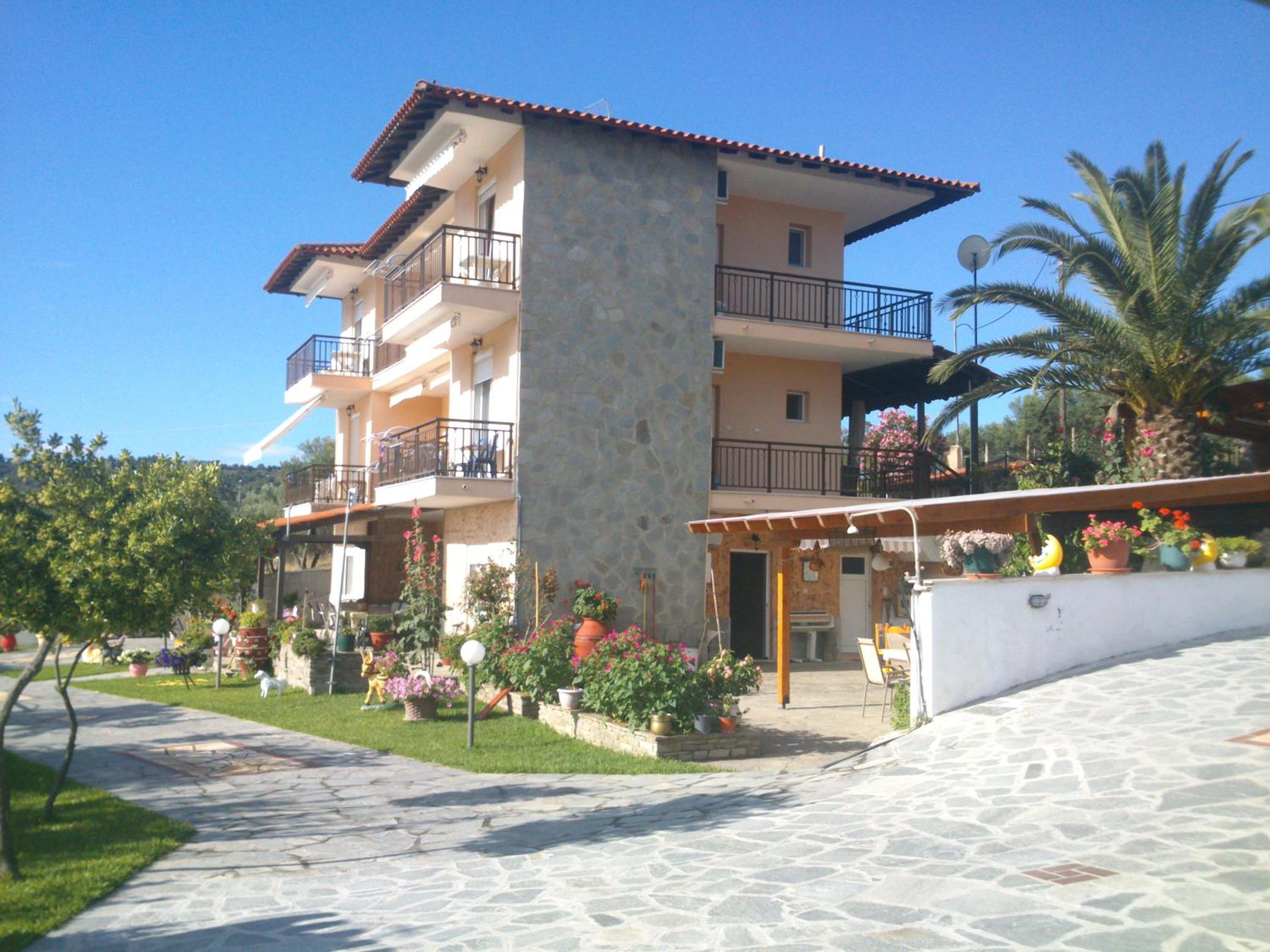 Sofia & Lakis House view 4