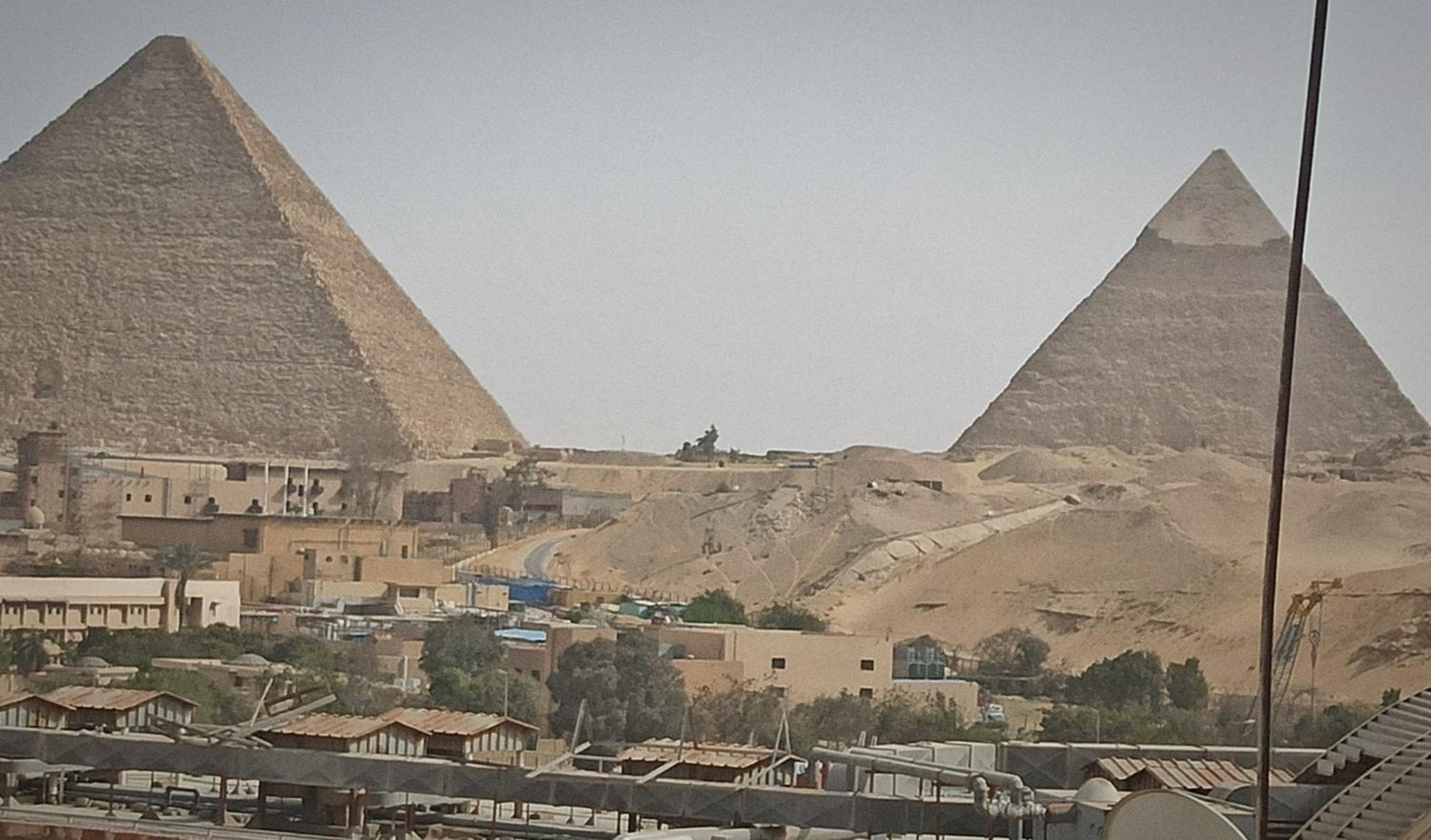 Grand Pyramids Inn
