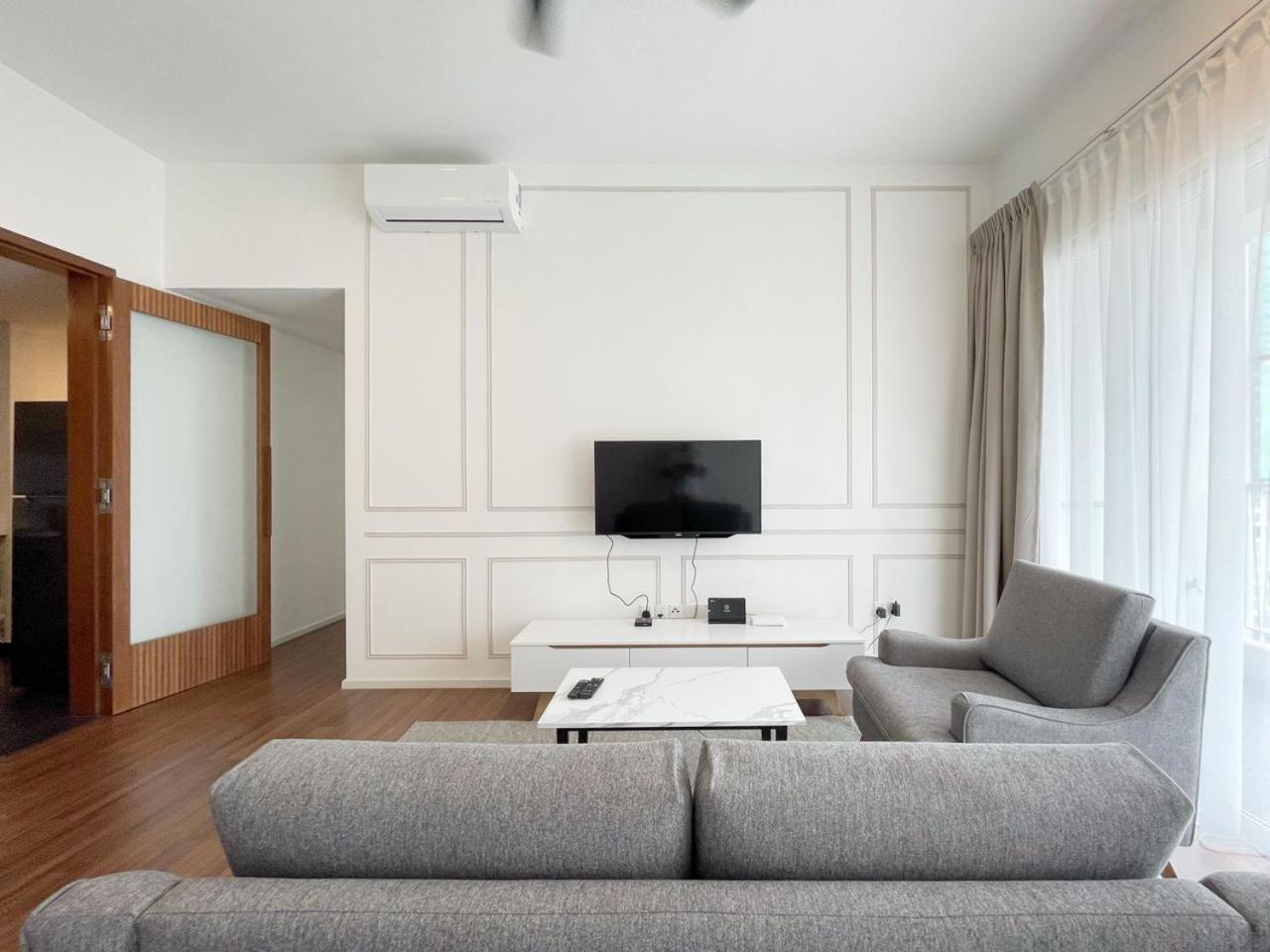 UNA Sunway Velocity Kuala Lumpur by Unimax