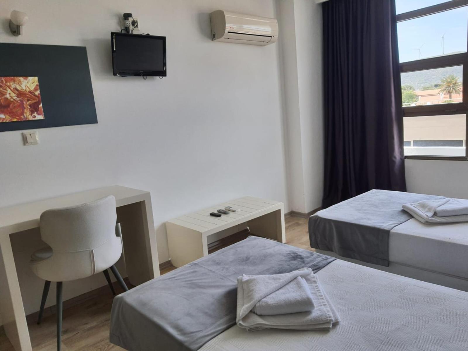 Z OTEL - Image 28